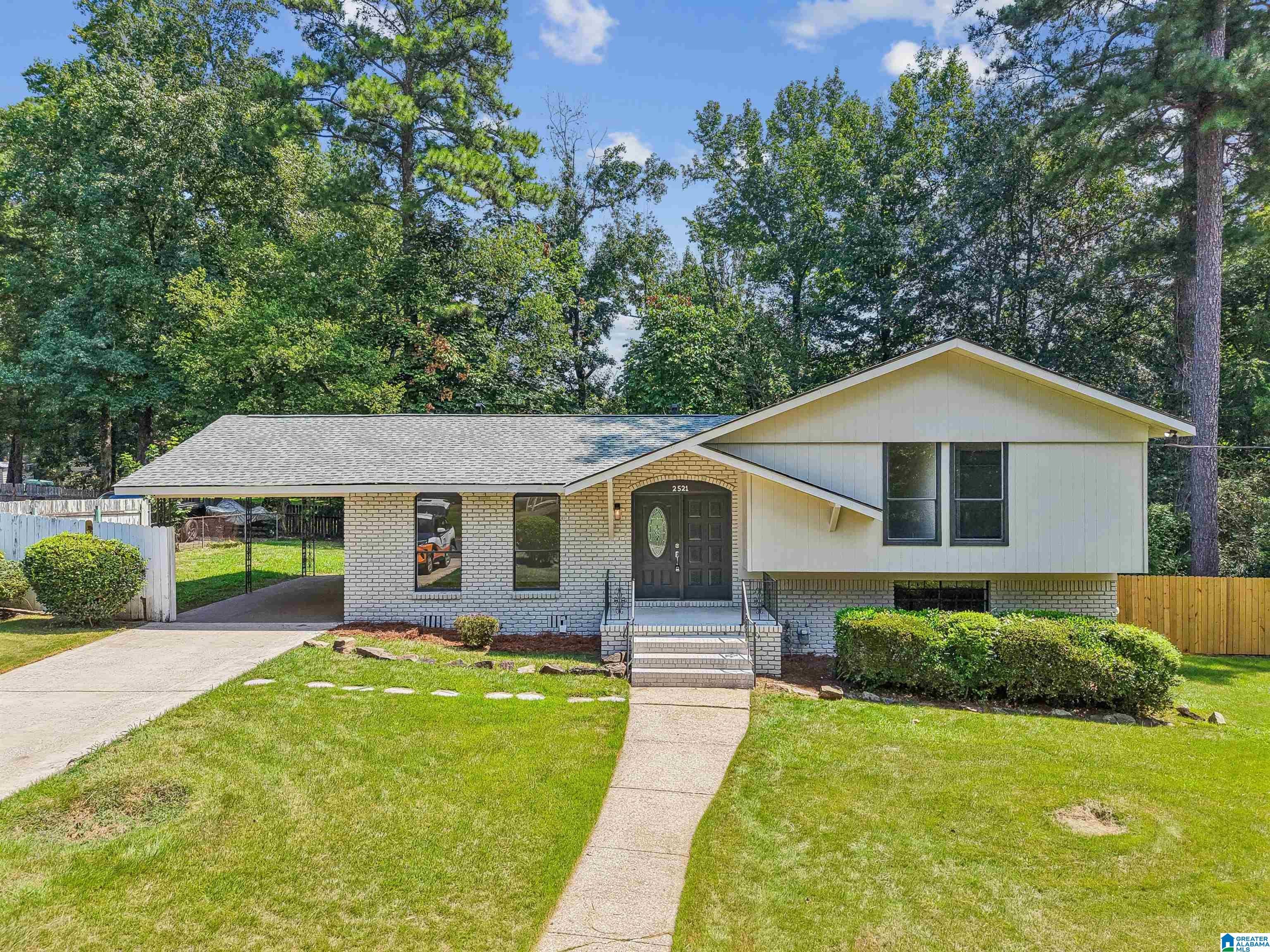 2521 Arcadia Place — photo