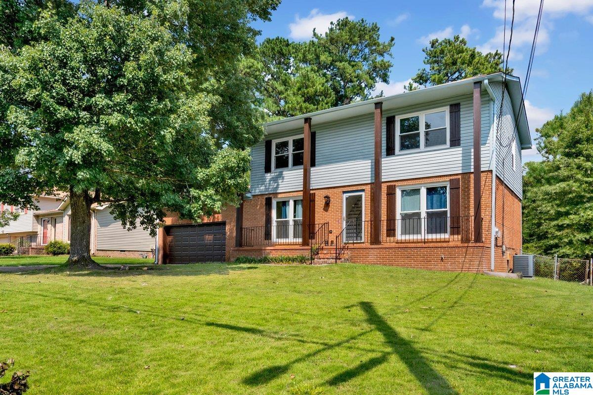 1717 6th Place NW — photo