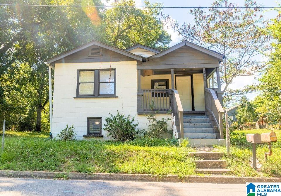 2207 4th Place — photo