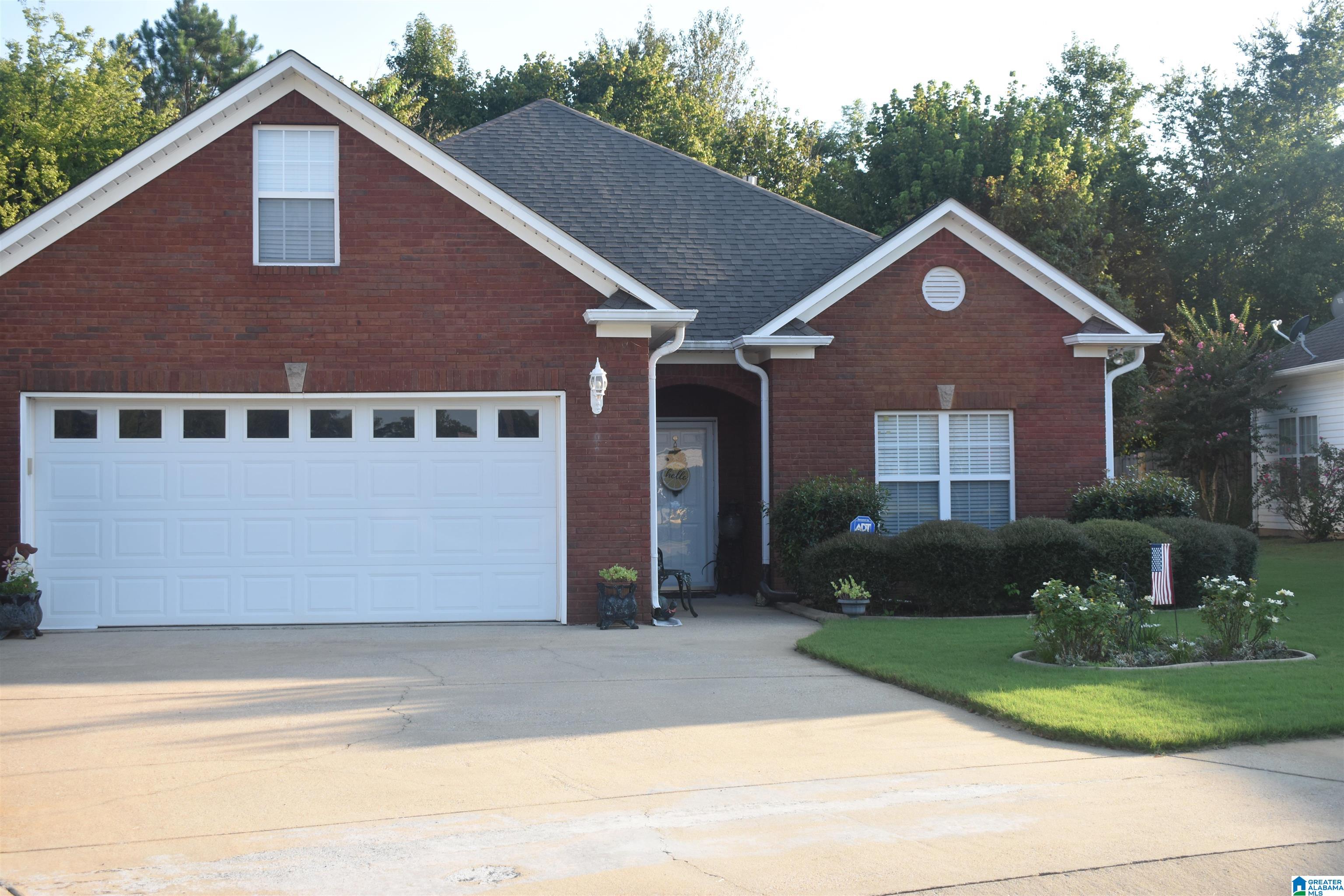 190 Trellis Circle — photo