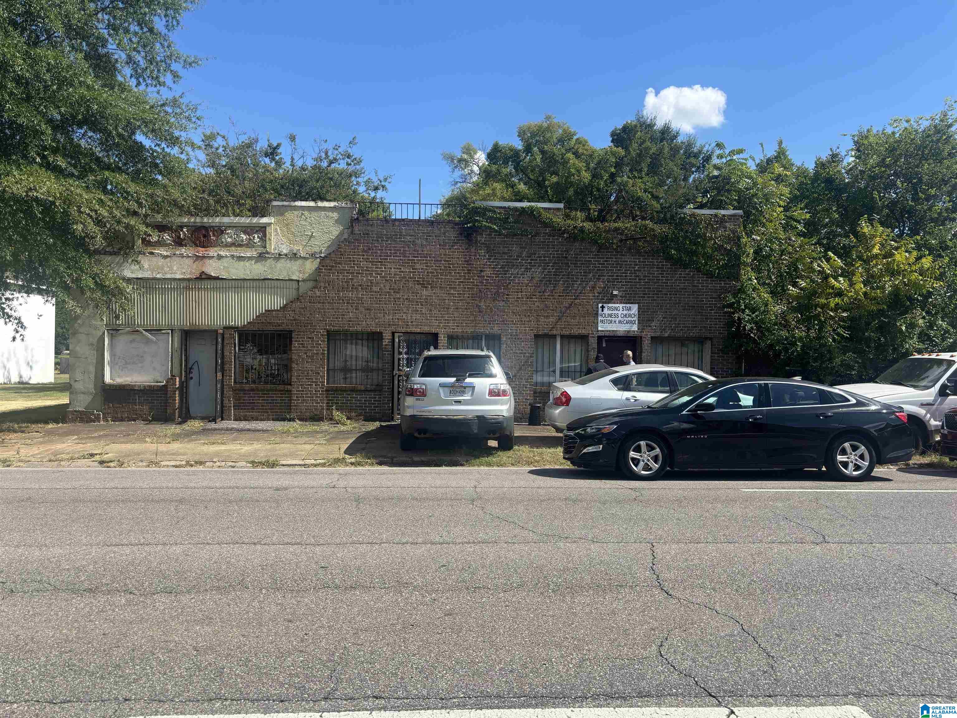 527 Tuscaloosa Avenue — photo