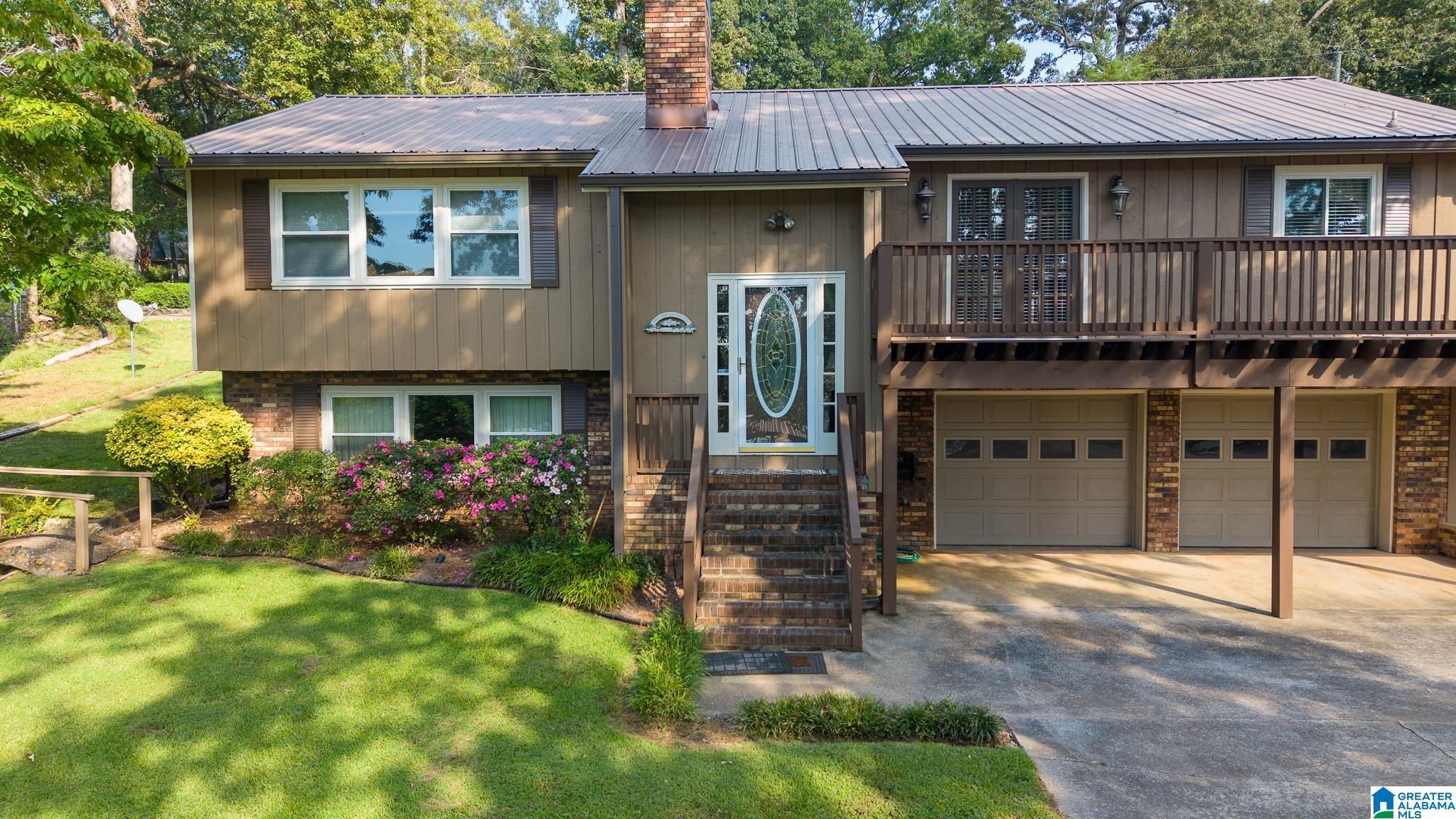 134 Hickory Lane — photo