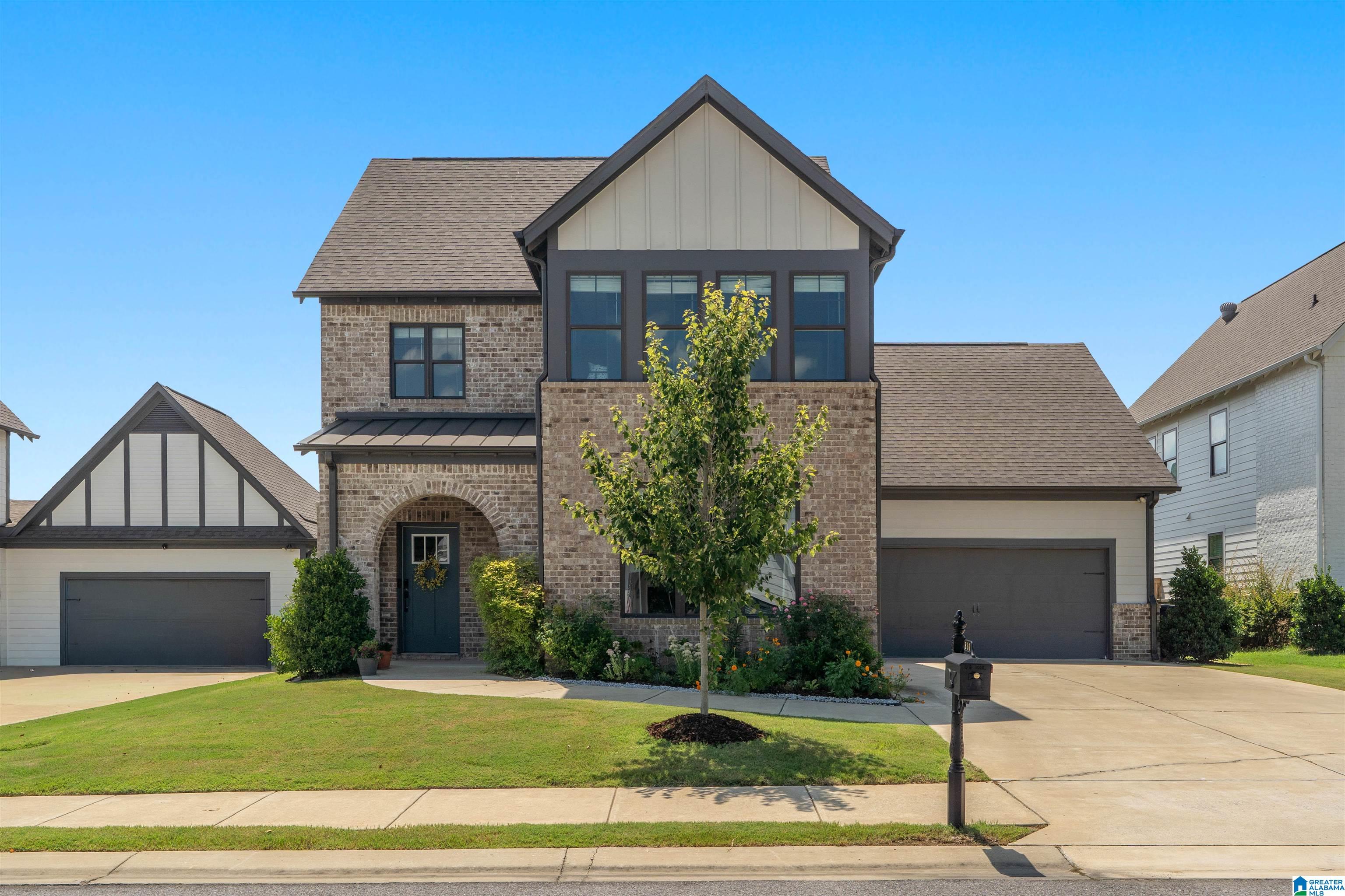 830 Griffin Park Circle — photo