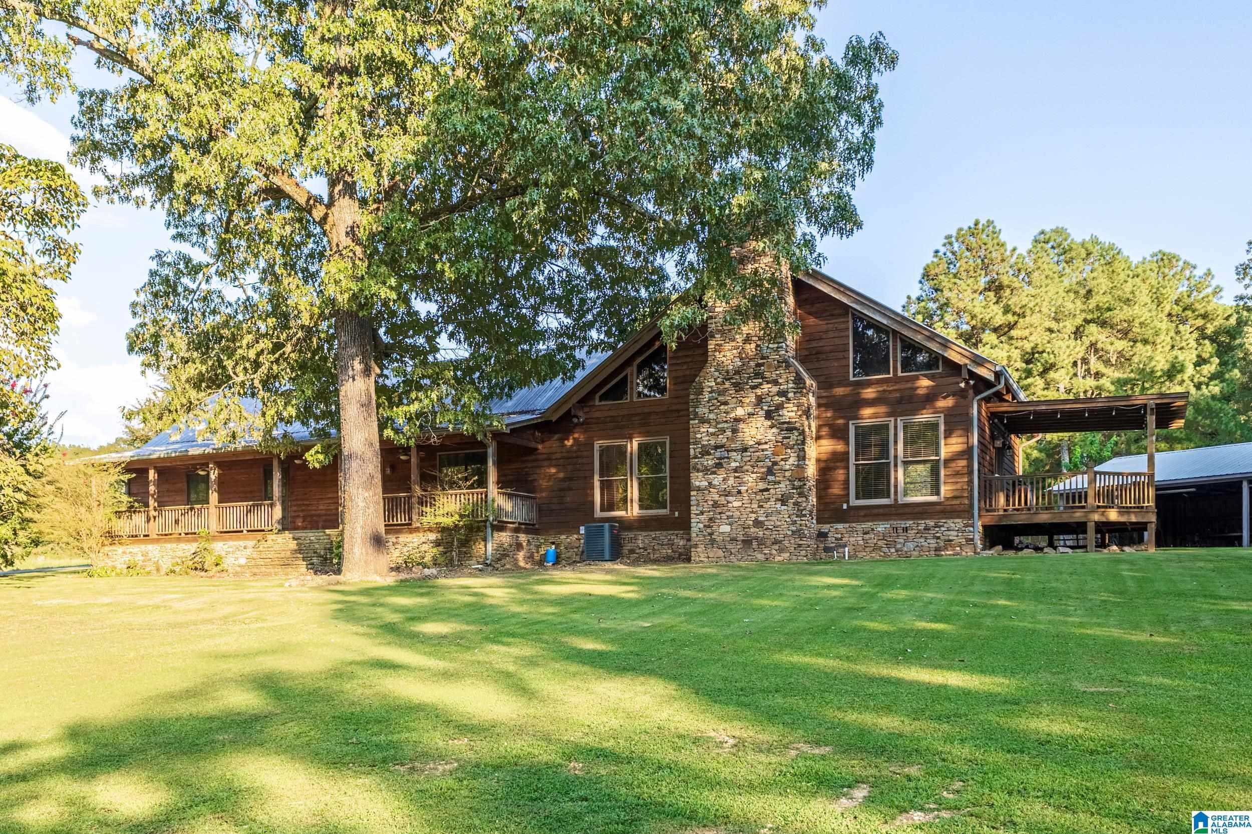 7046 Wolf Creek Road — photo
