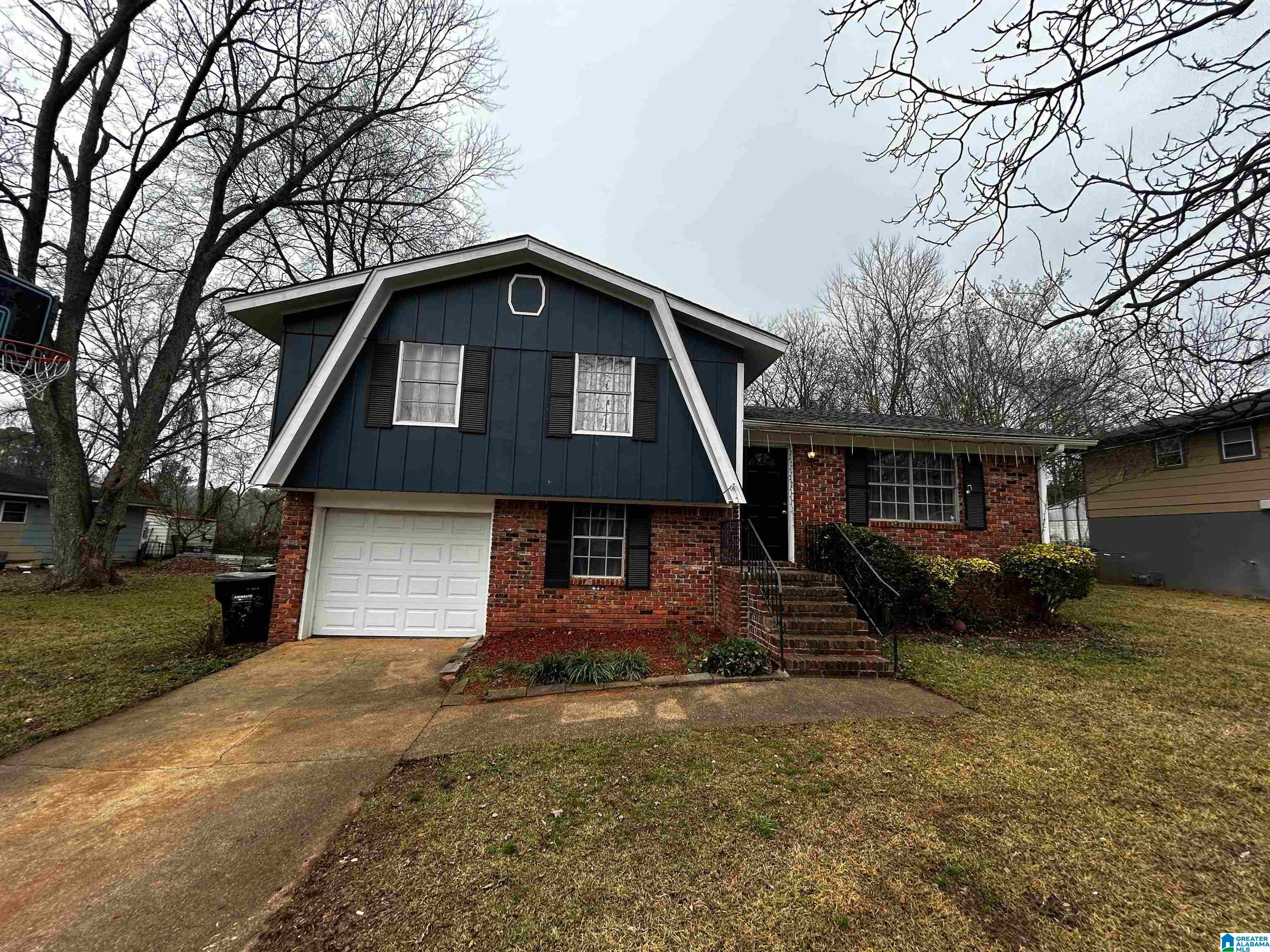2108 Merry Drive NE — photo