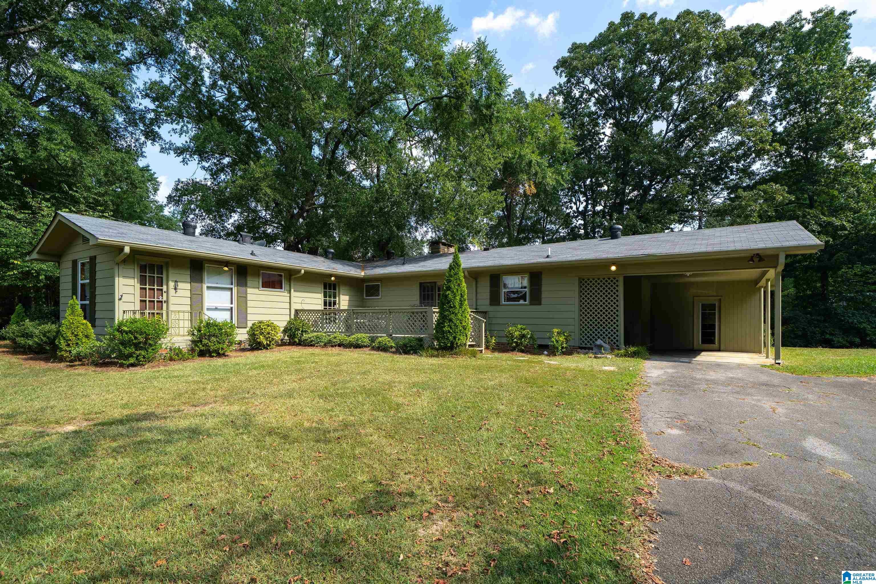 747 Rose Drive — photo