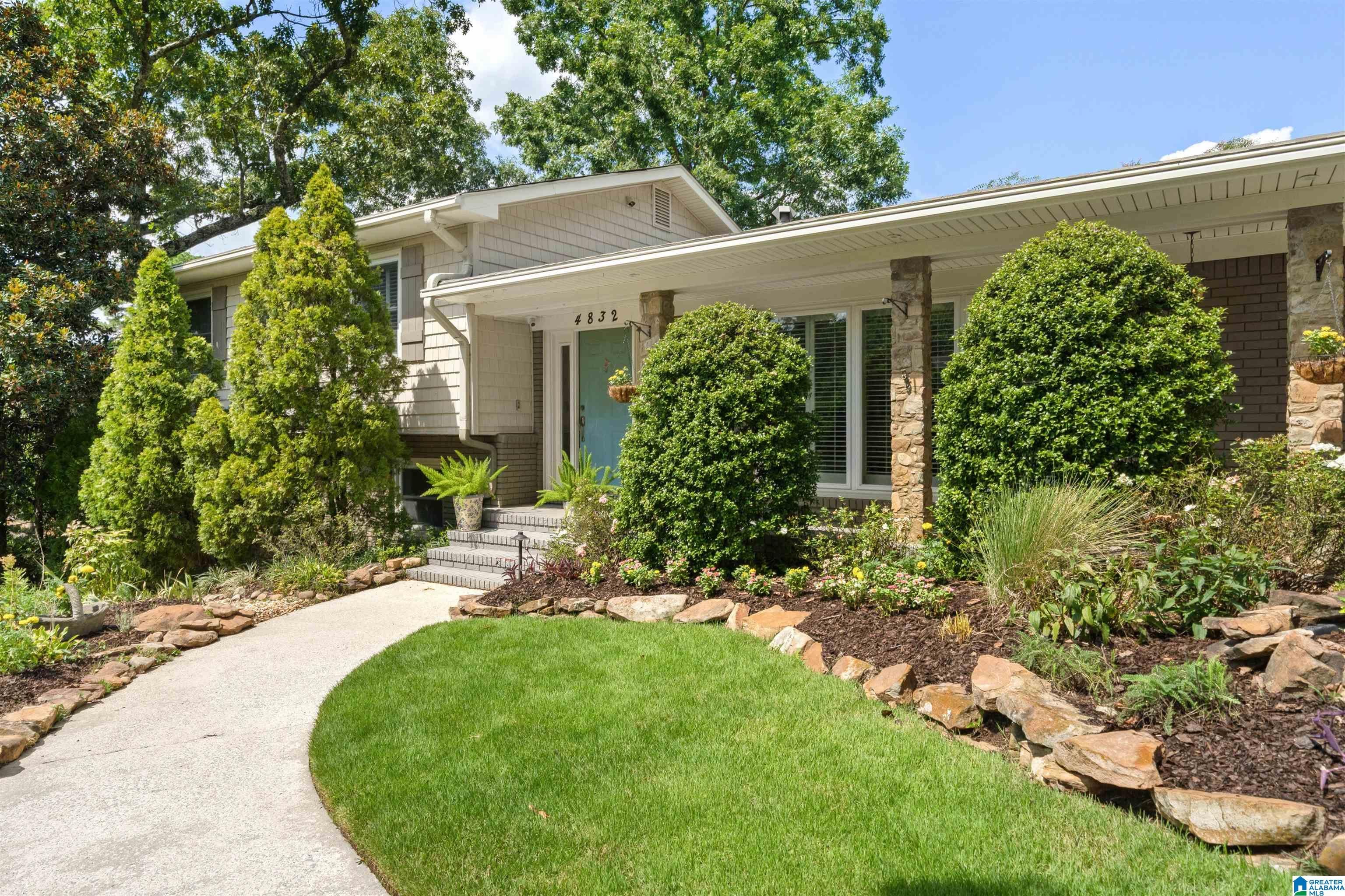 4832 Lincrest Drive — photo