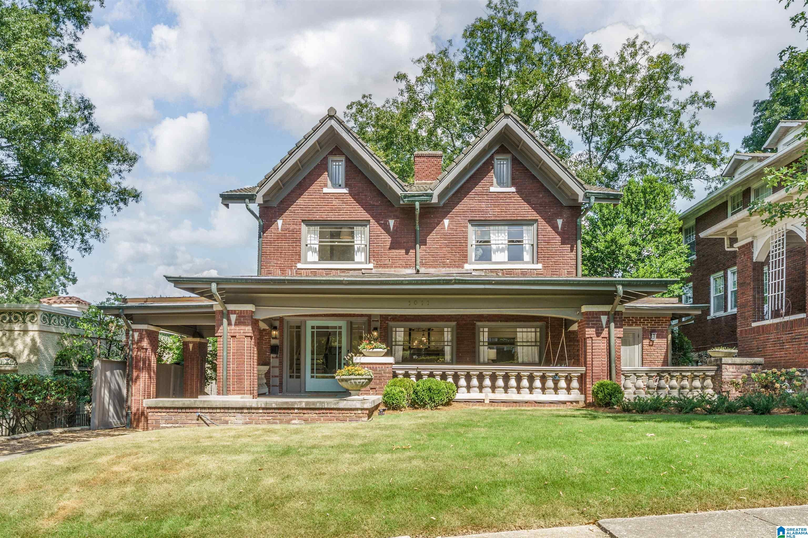 1011 Glen View Road — photo