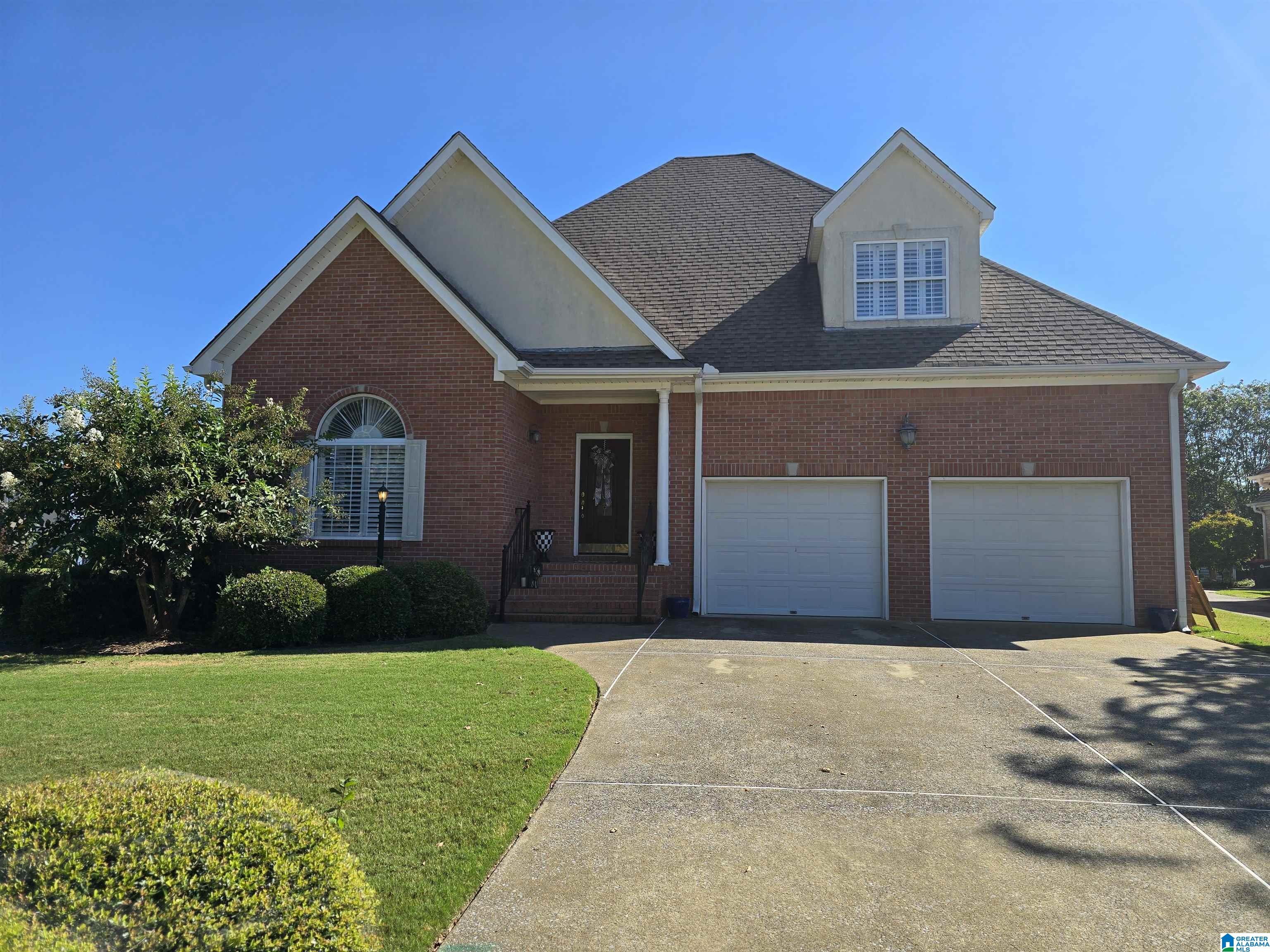 312 Lakepoint Drive — photo