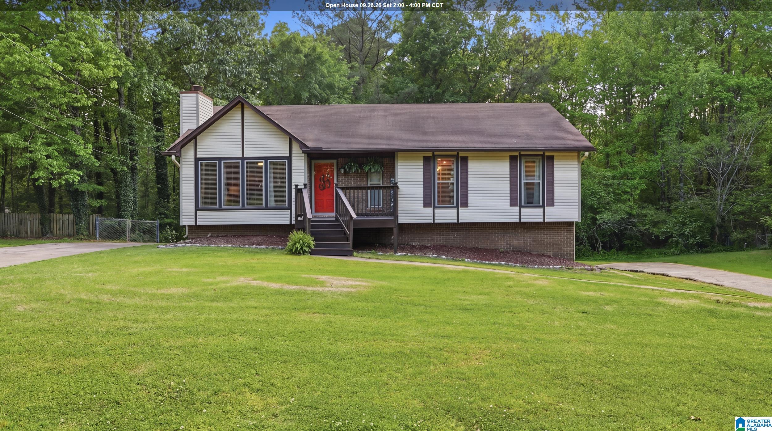 940 Thomas Drive — photo