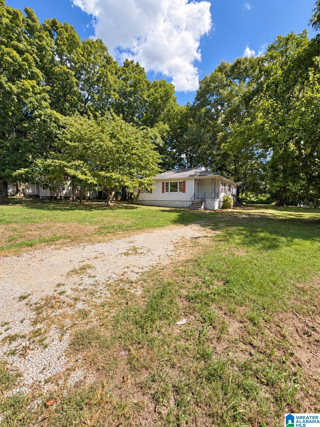 1305 Devine Drive — photo