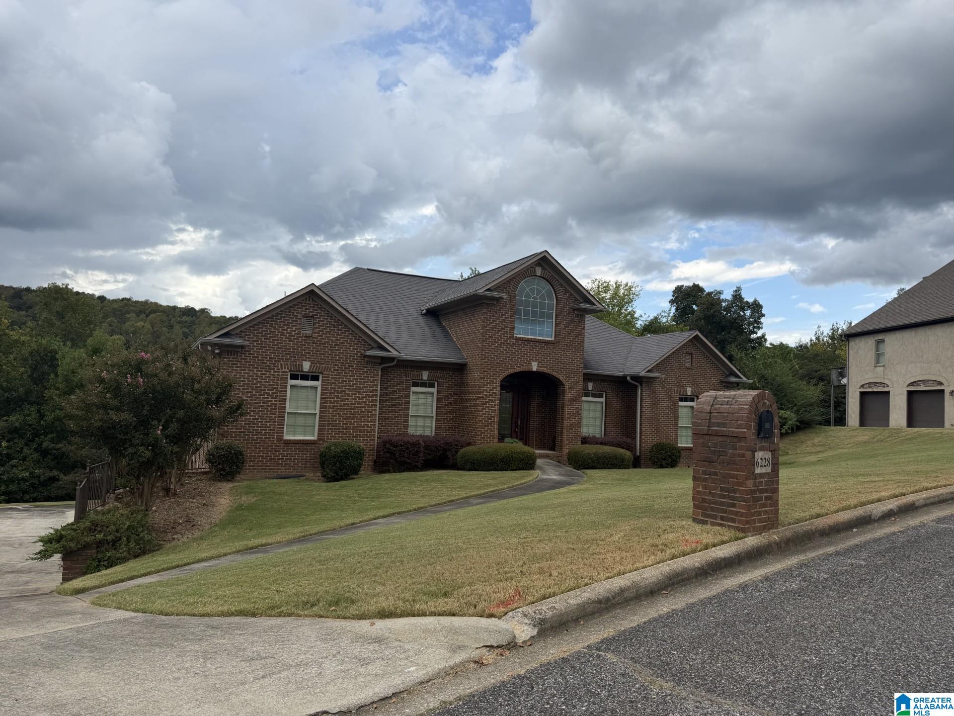 6228 Jonathans Way — photo