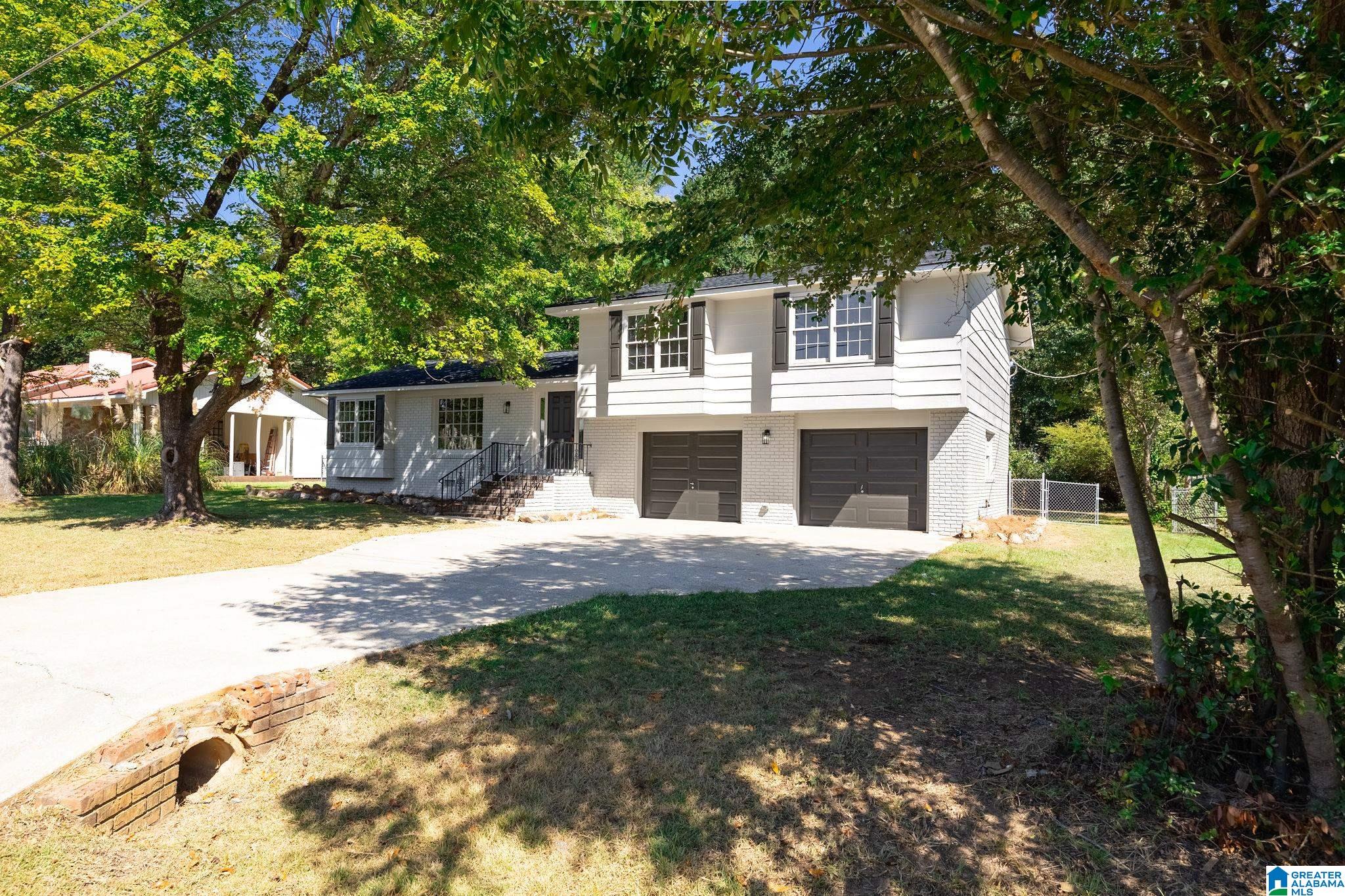 4135 Tudor Lane — photo