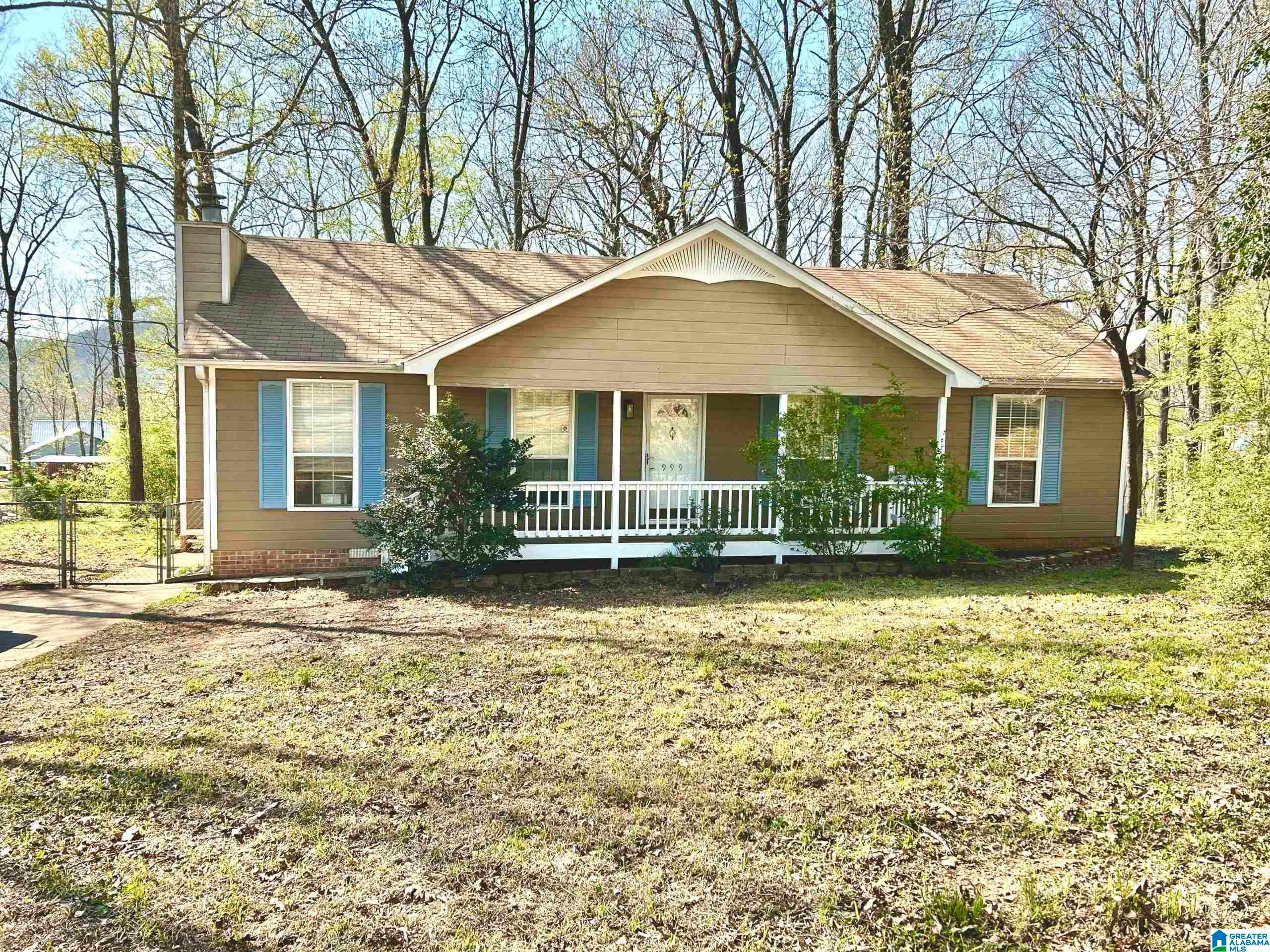 999 Ridgewood Drive — photo