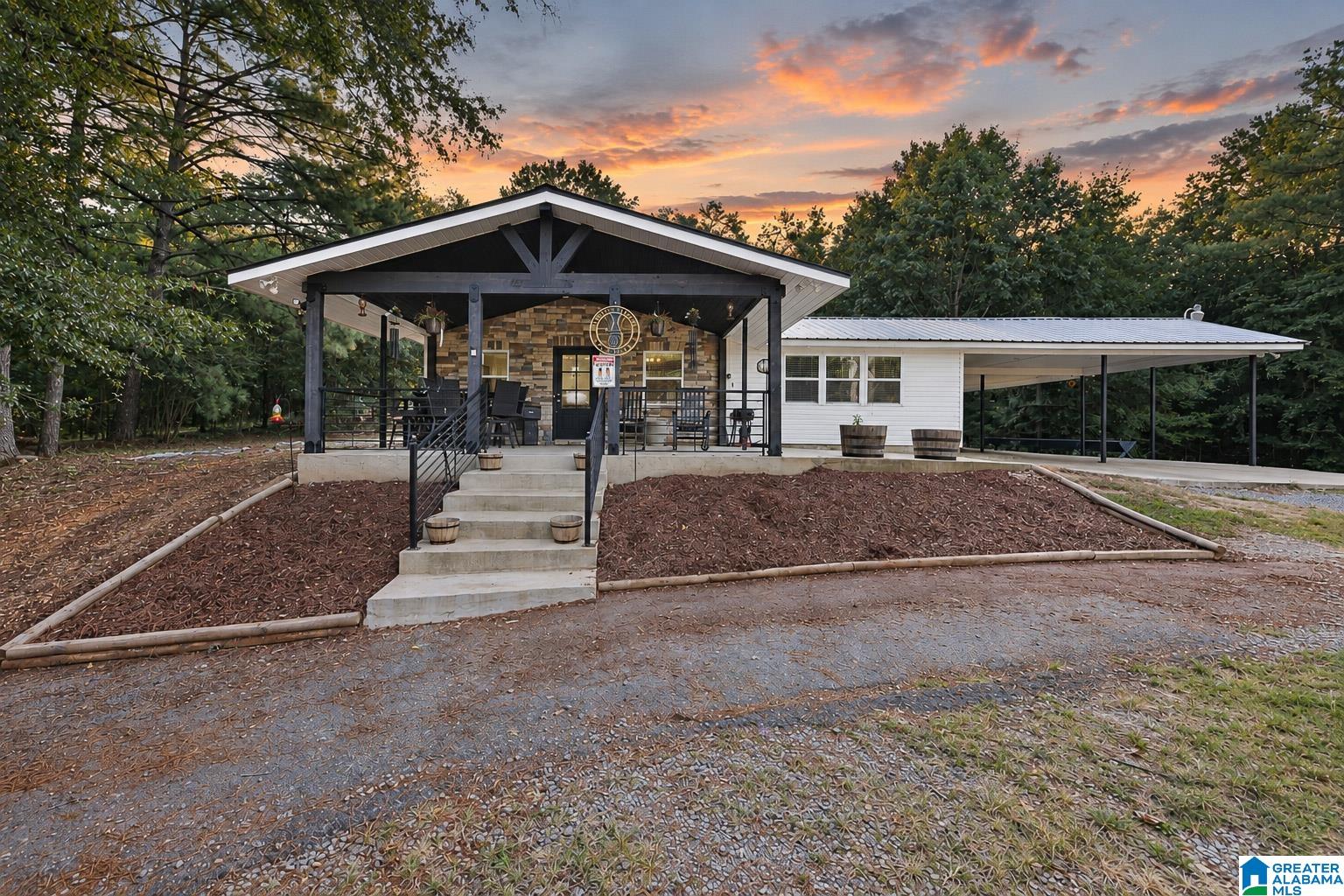 2516 Red Valley Road — photo