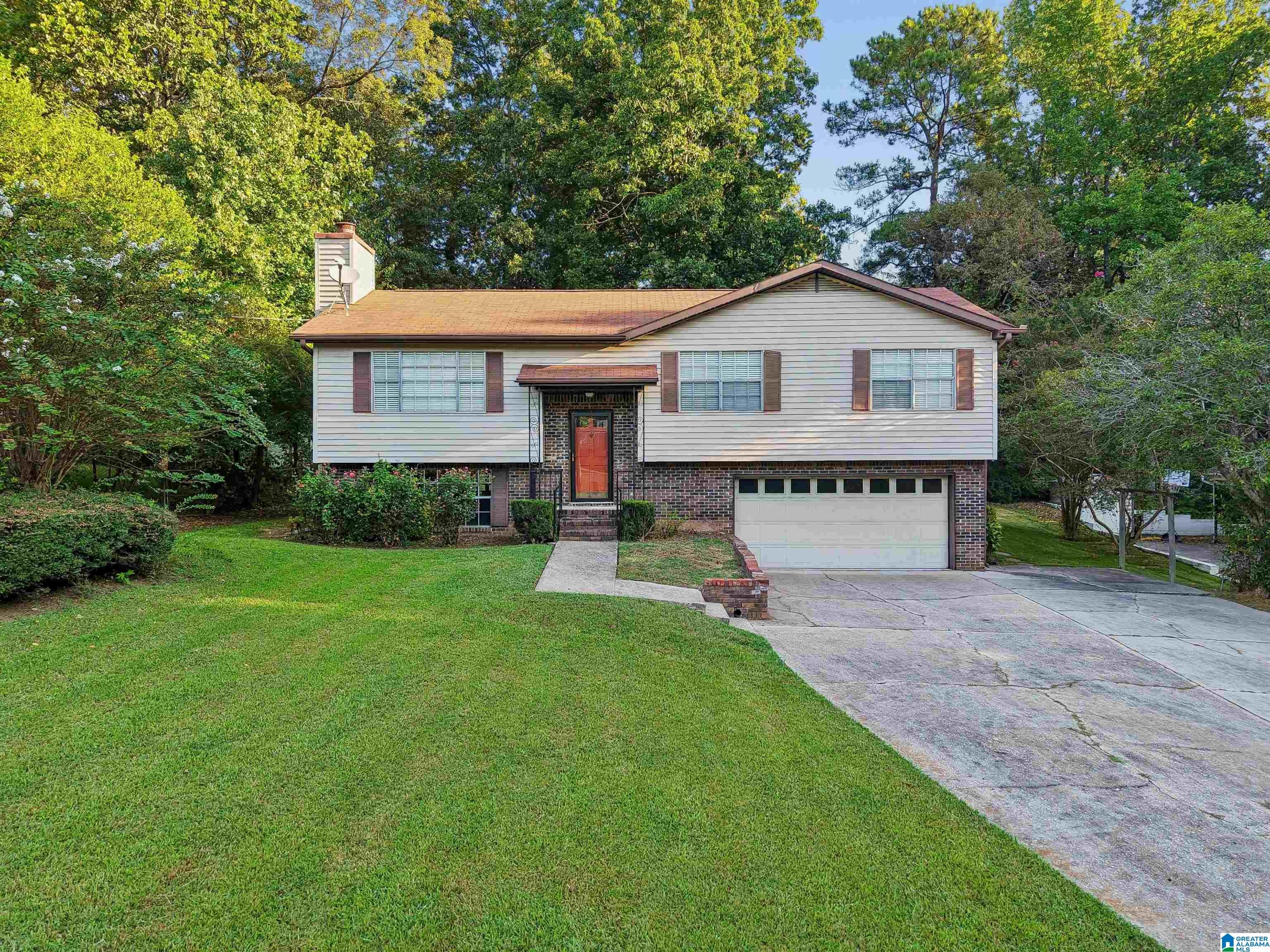 1212 Sweetwater Circle — photo