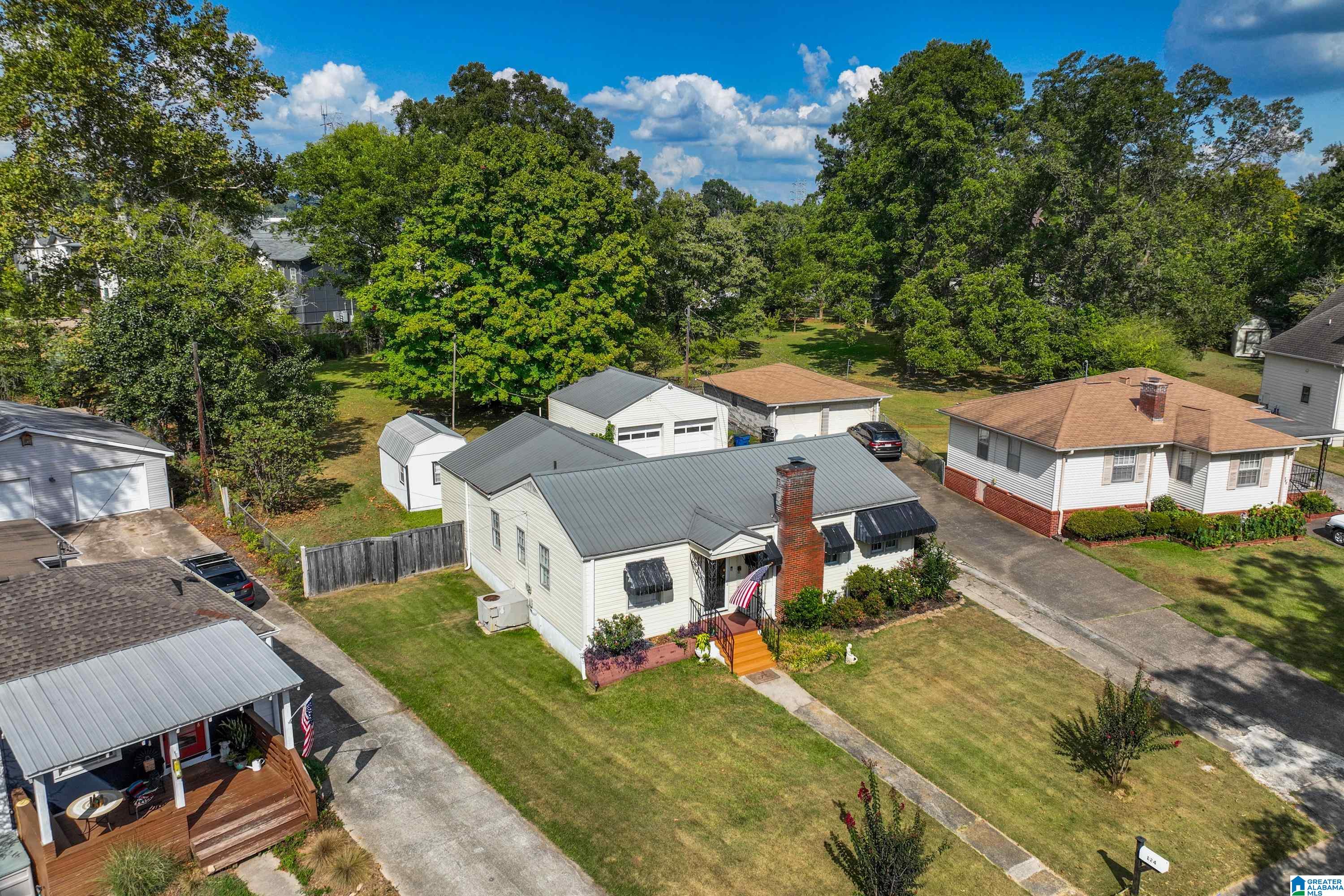 124 Gillon Drive — photo