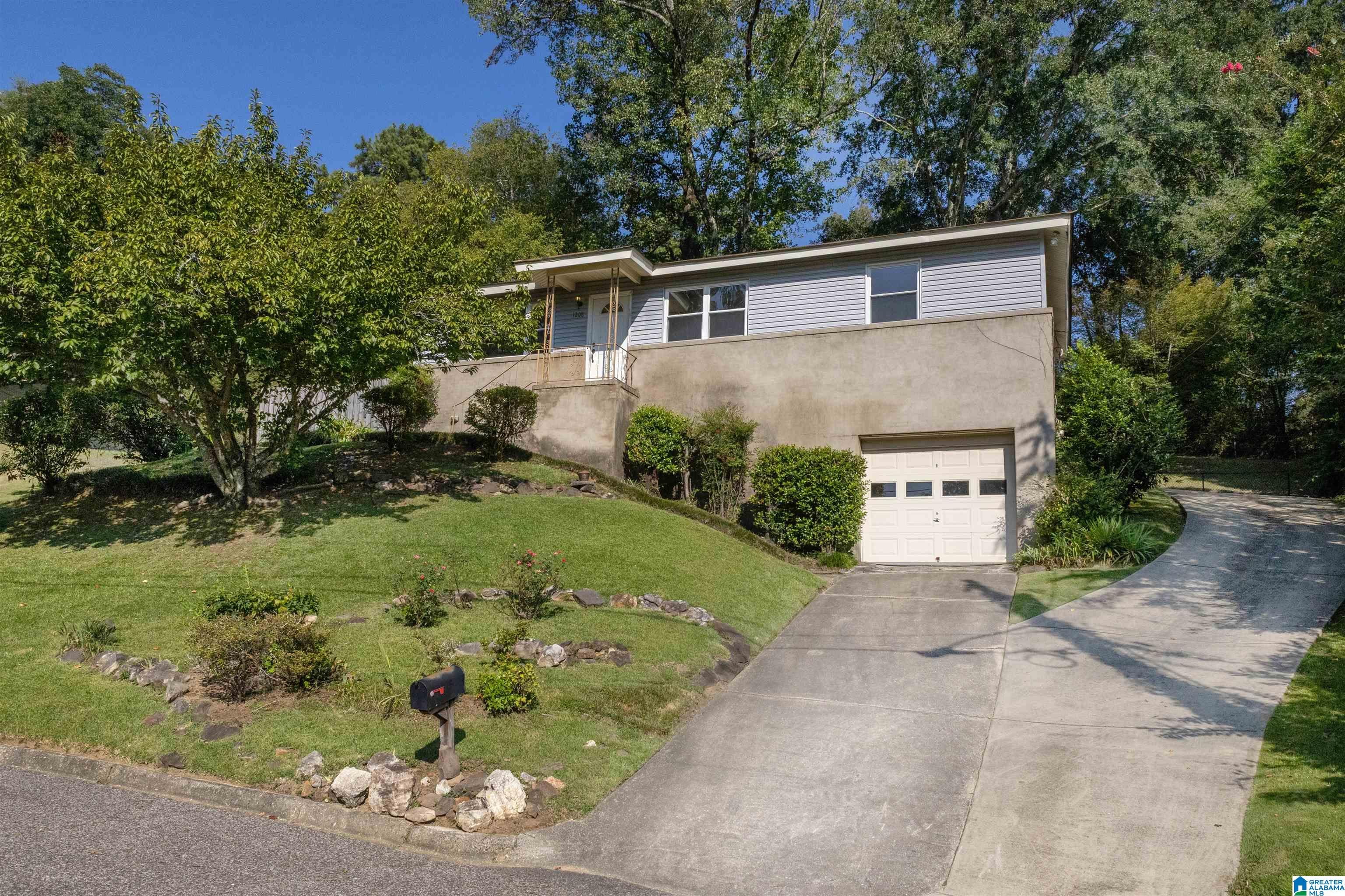 1208 Ingram Avenue — photo