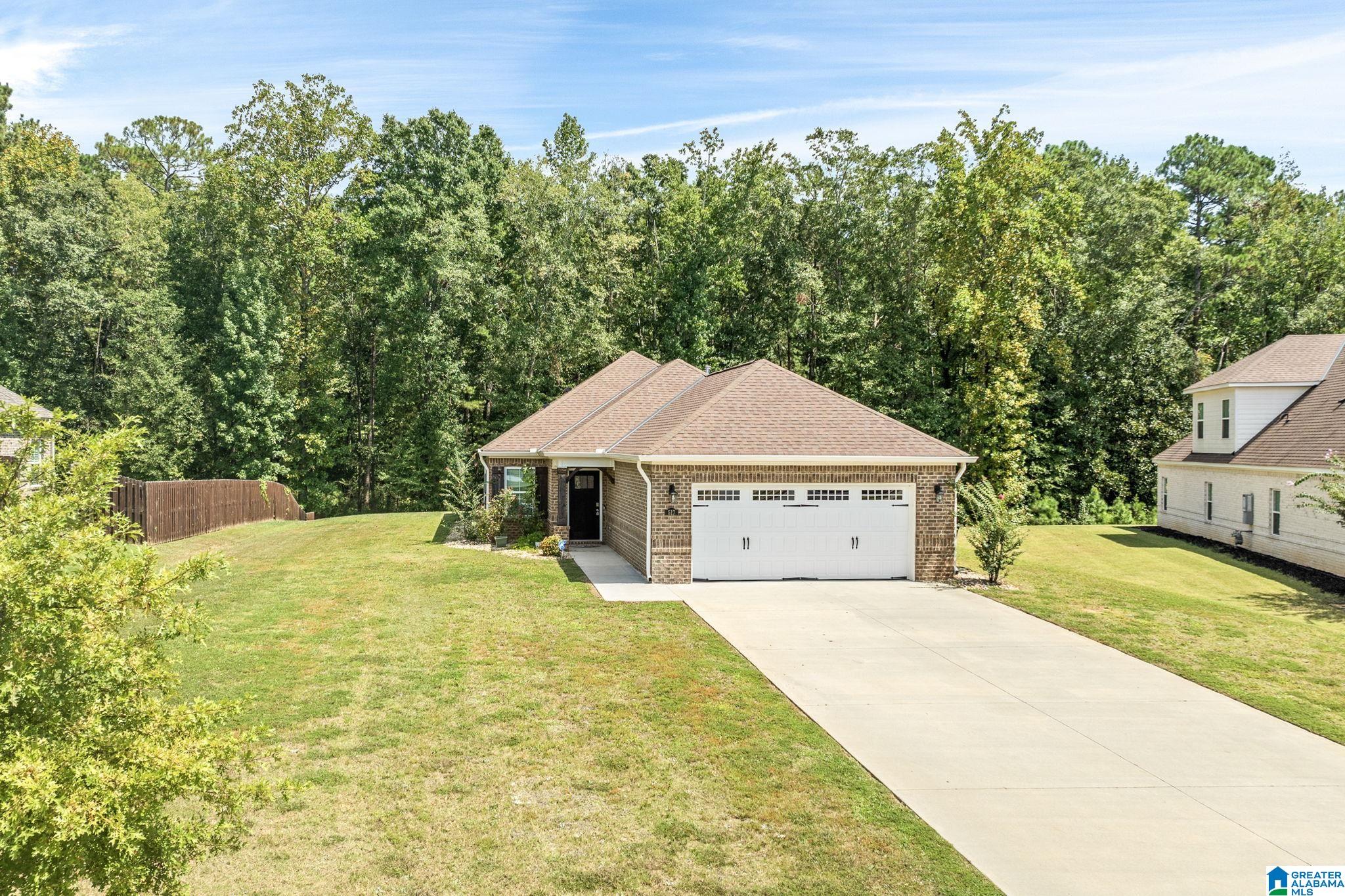 517 Towne Lake Parkway — photo