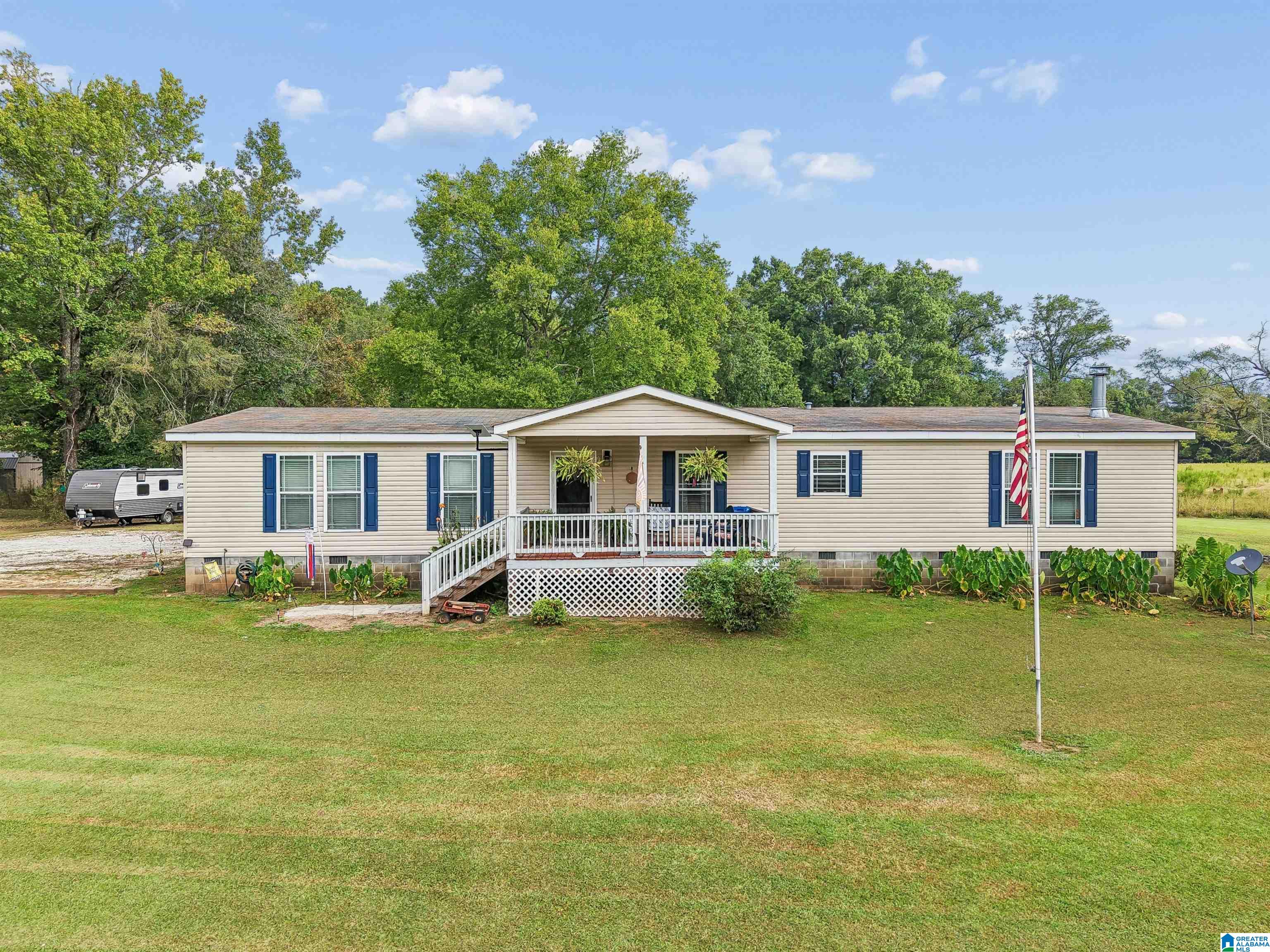 55 Cedar Circle — photo