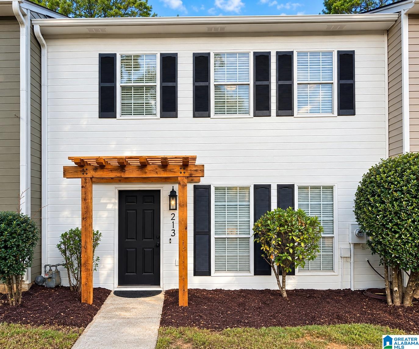 213 Willow Point Circle — photo
