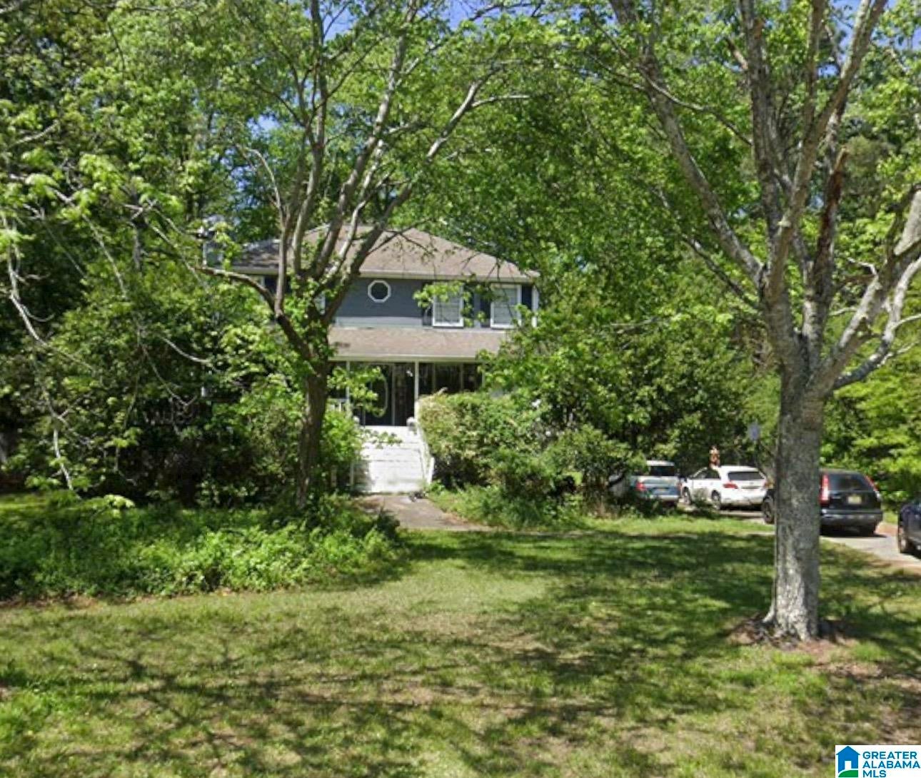 302 Oak Leaf Circle — photo