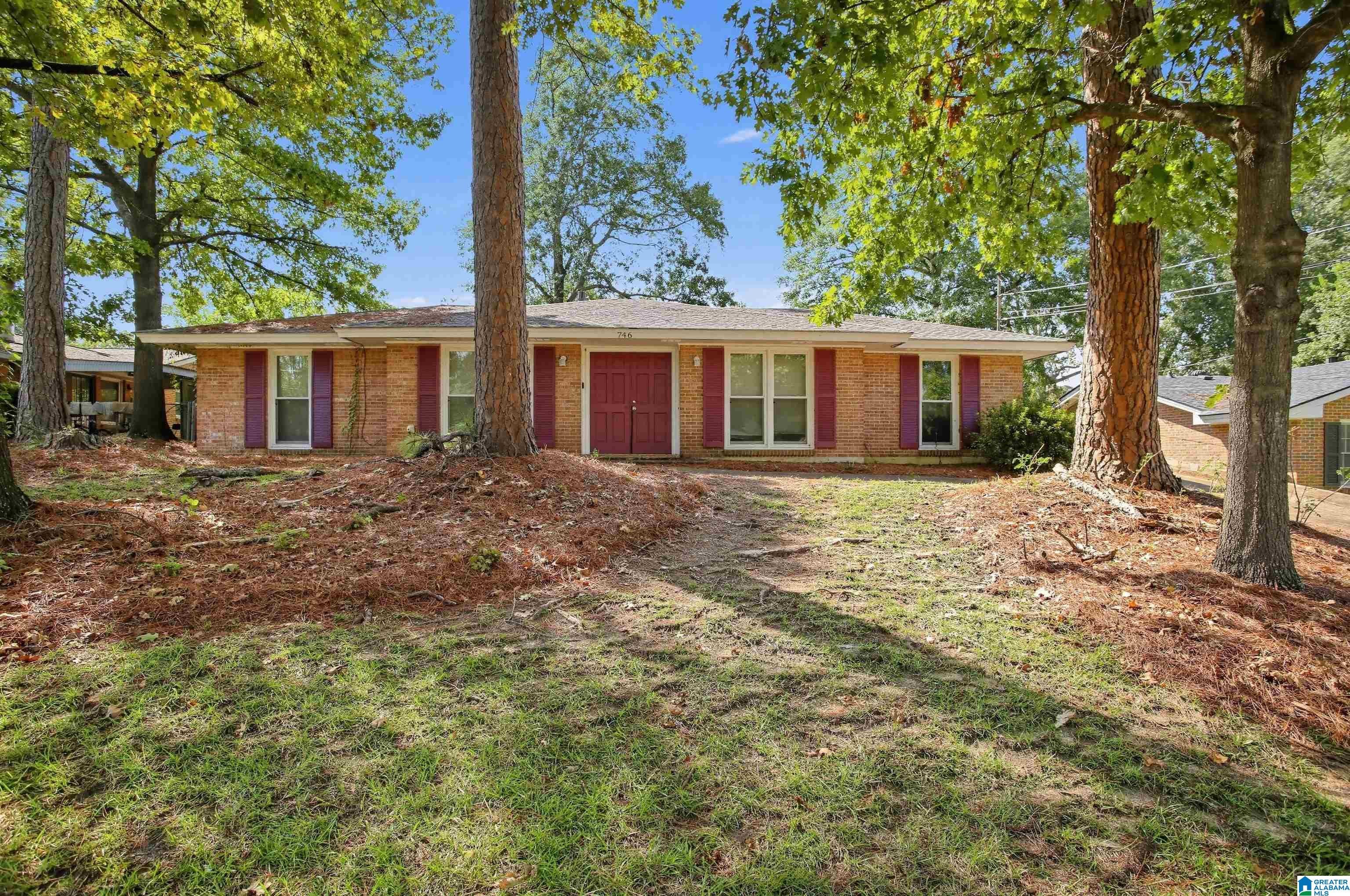 746 Forestdale Drive — photo