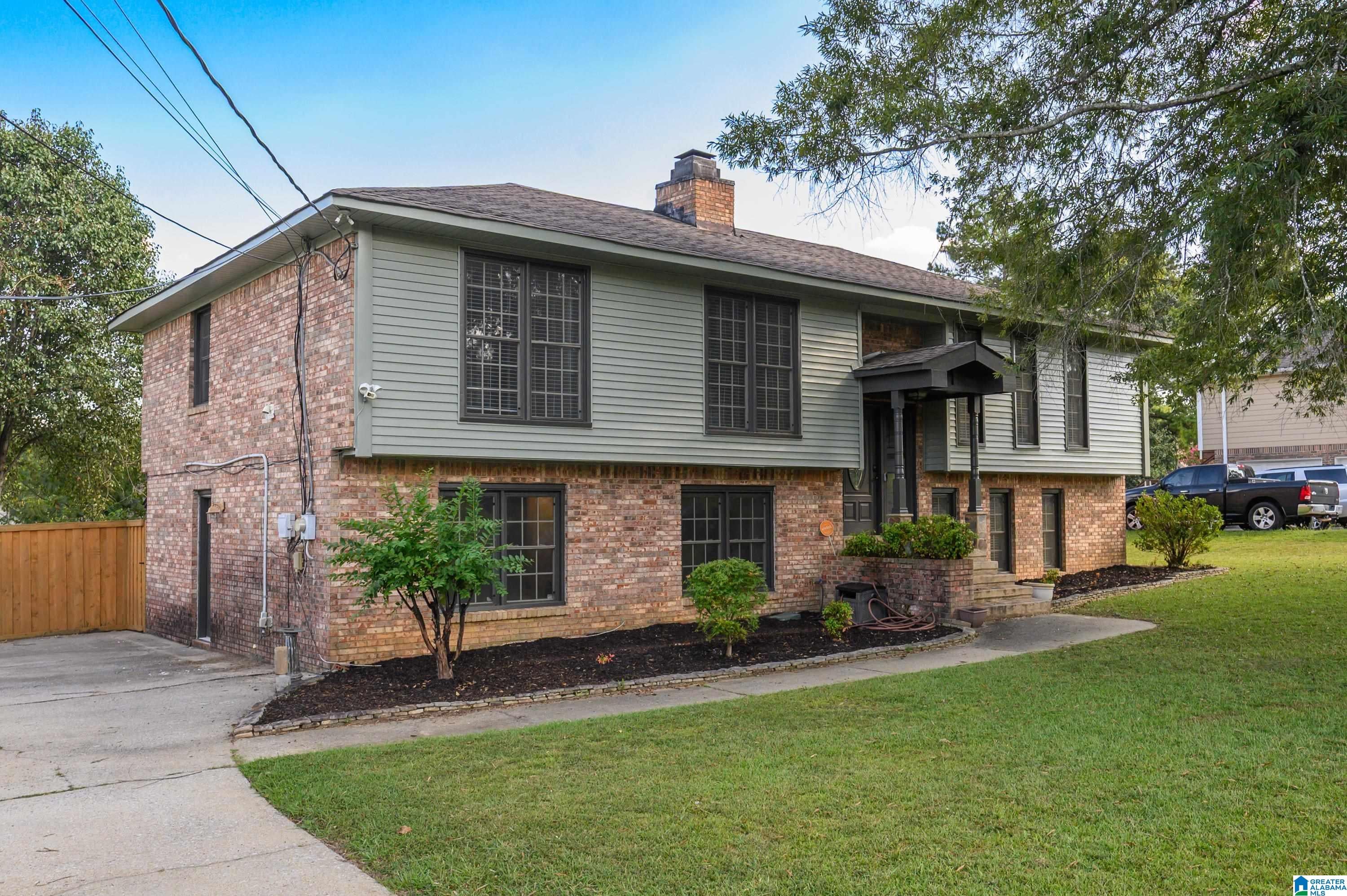 605 Valleyview Drive — photo