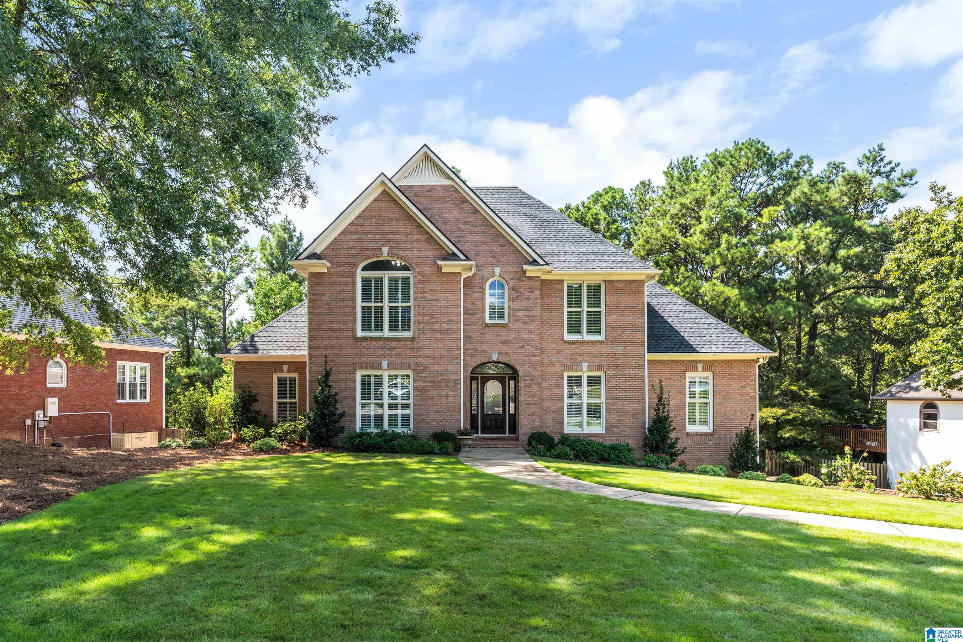 1525 Wingfield Court — photo