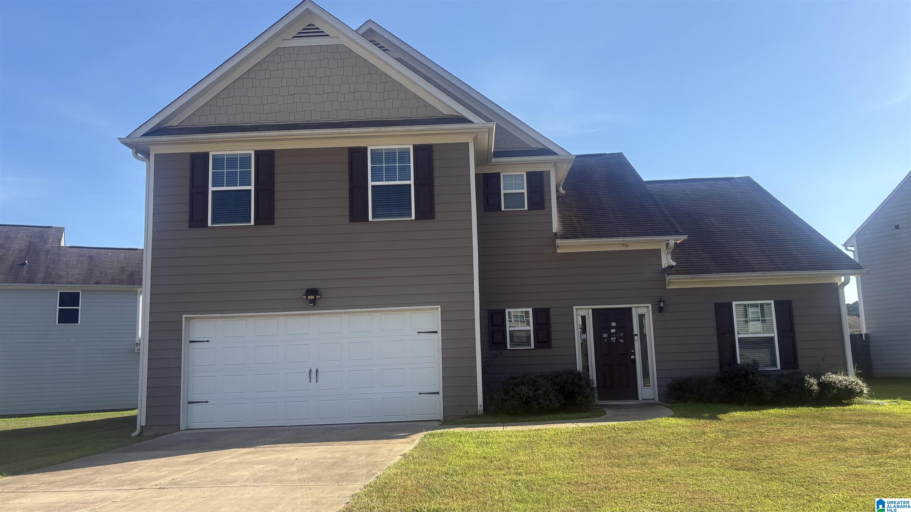 685 Clover Circle — photo