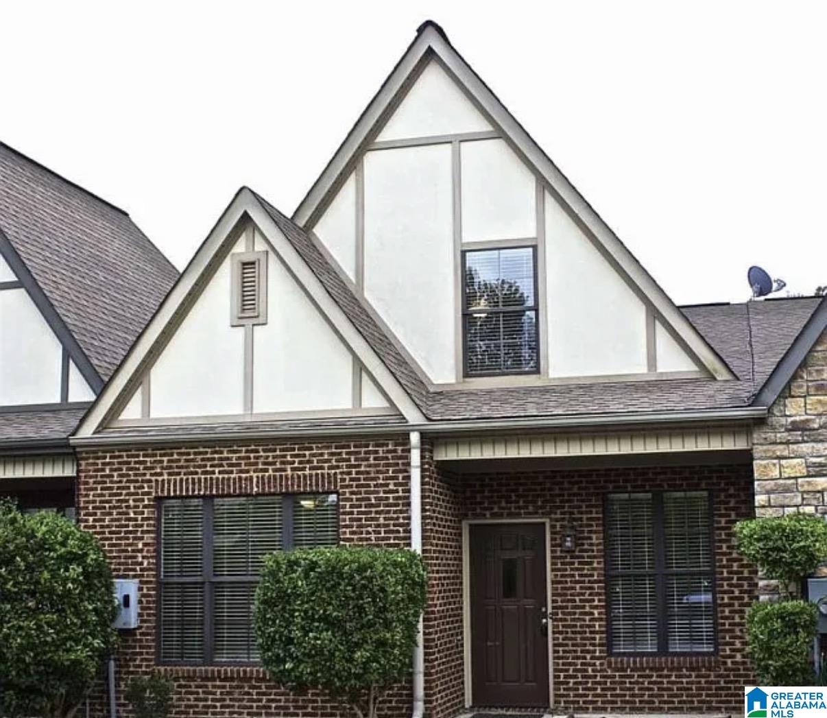 1013 Ashwood Drive — photo