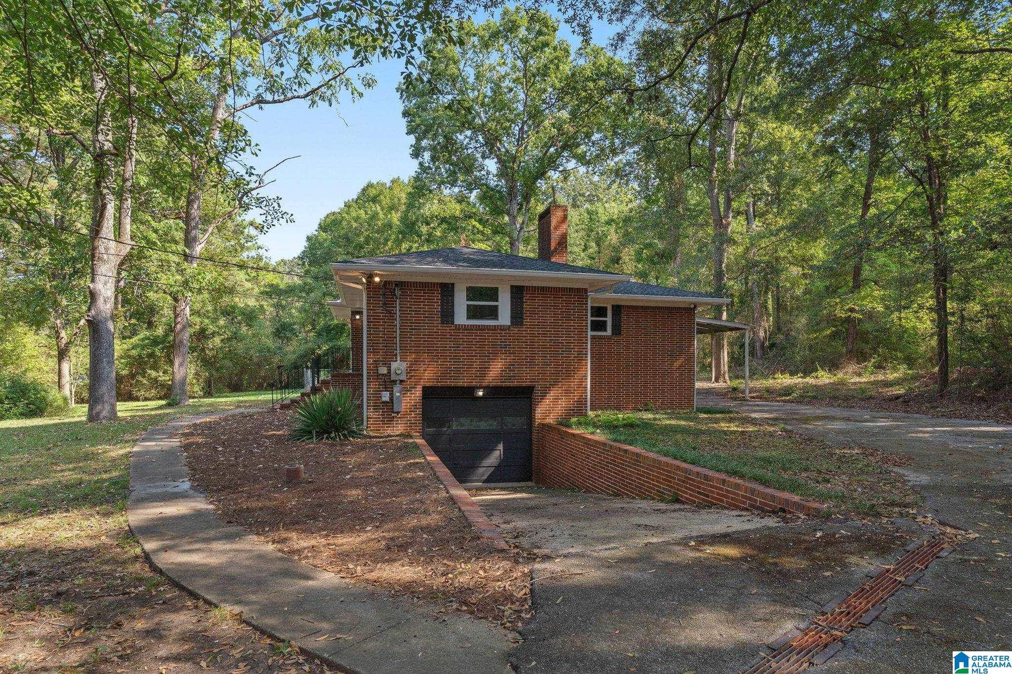 915 Lane Drive — photo