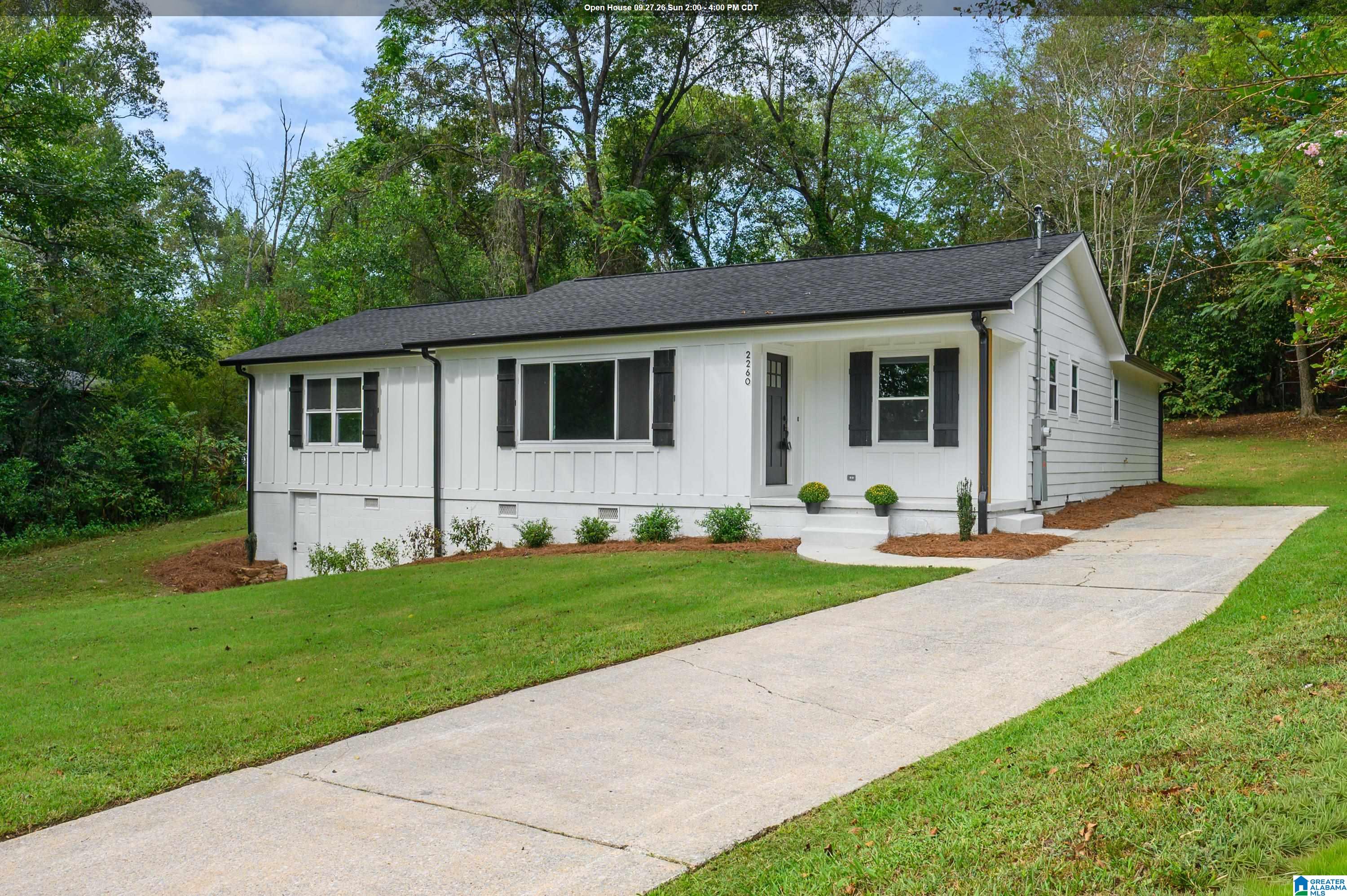 2260 Pine Lane — photo