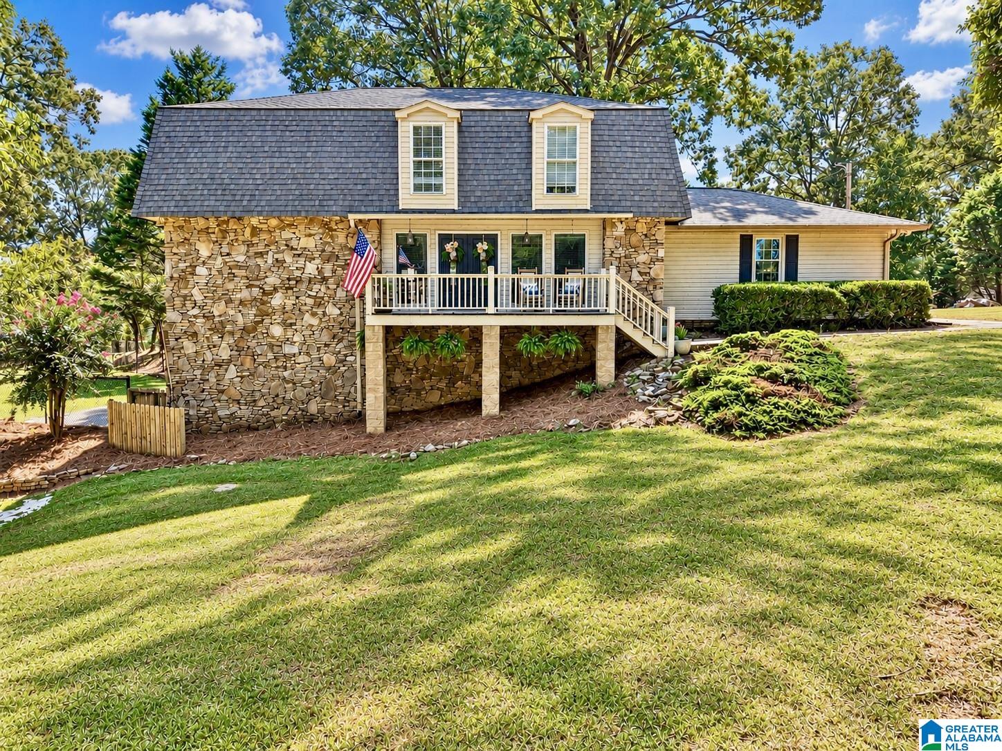 1822 Pleasant Ridge Drive — photo
