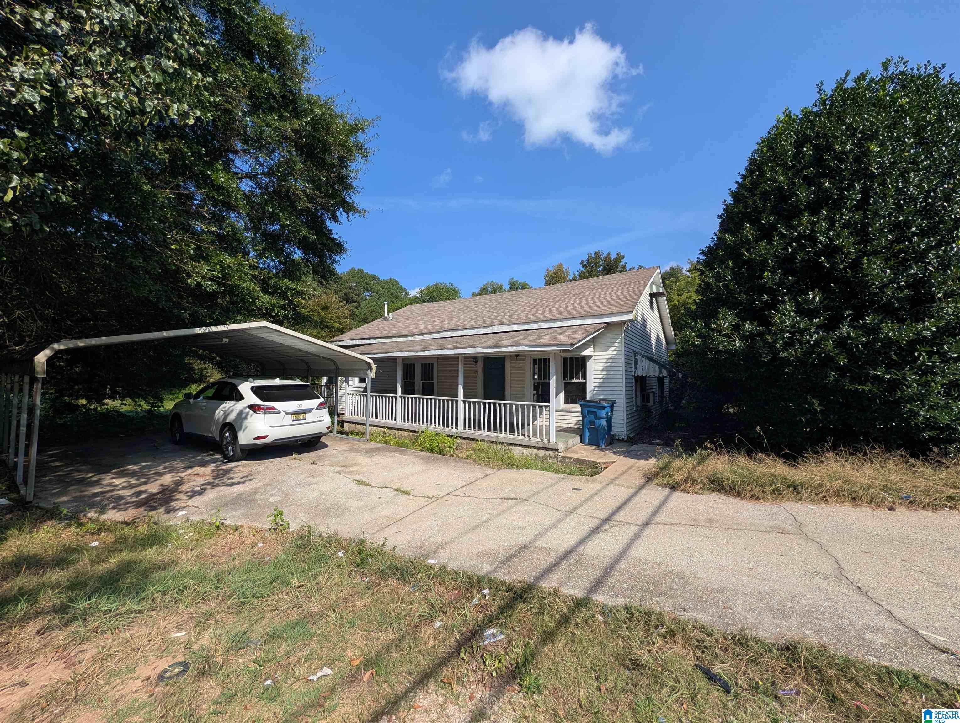 312 N Pine Hill Road — photo