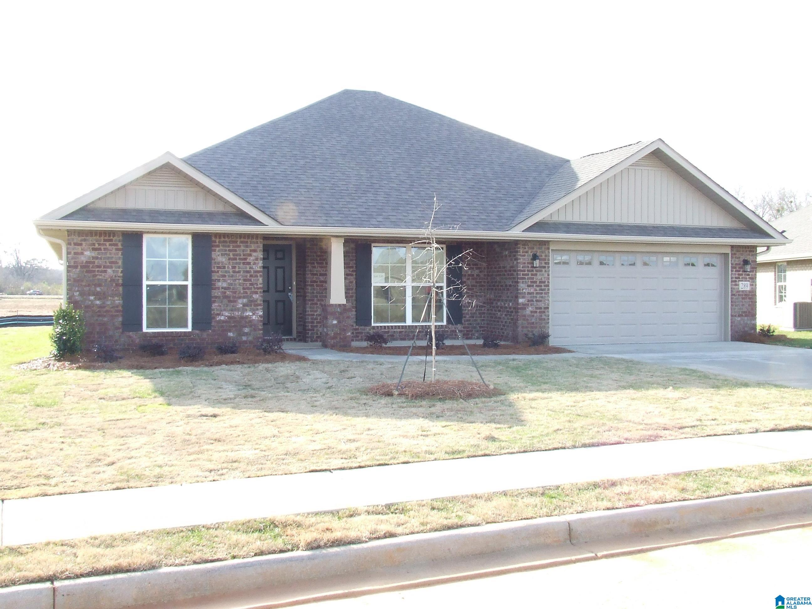 376 Union Loop — photo