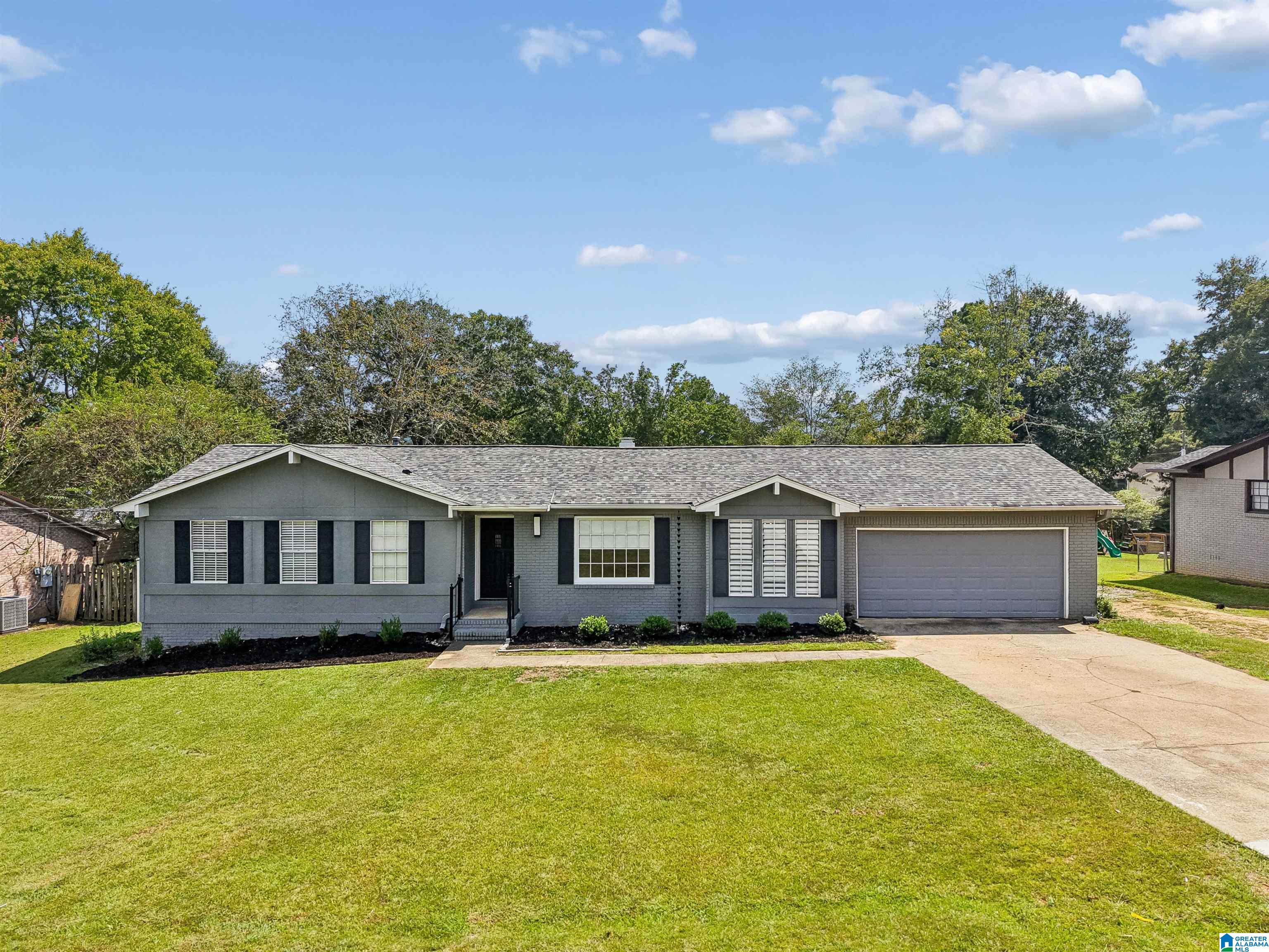 615 Crosscreek Trail — photo