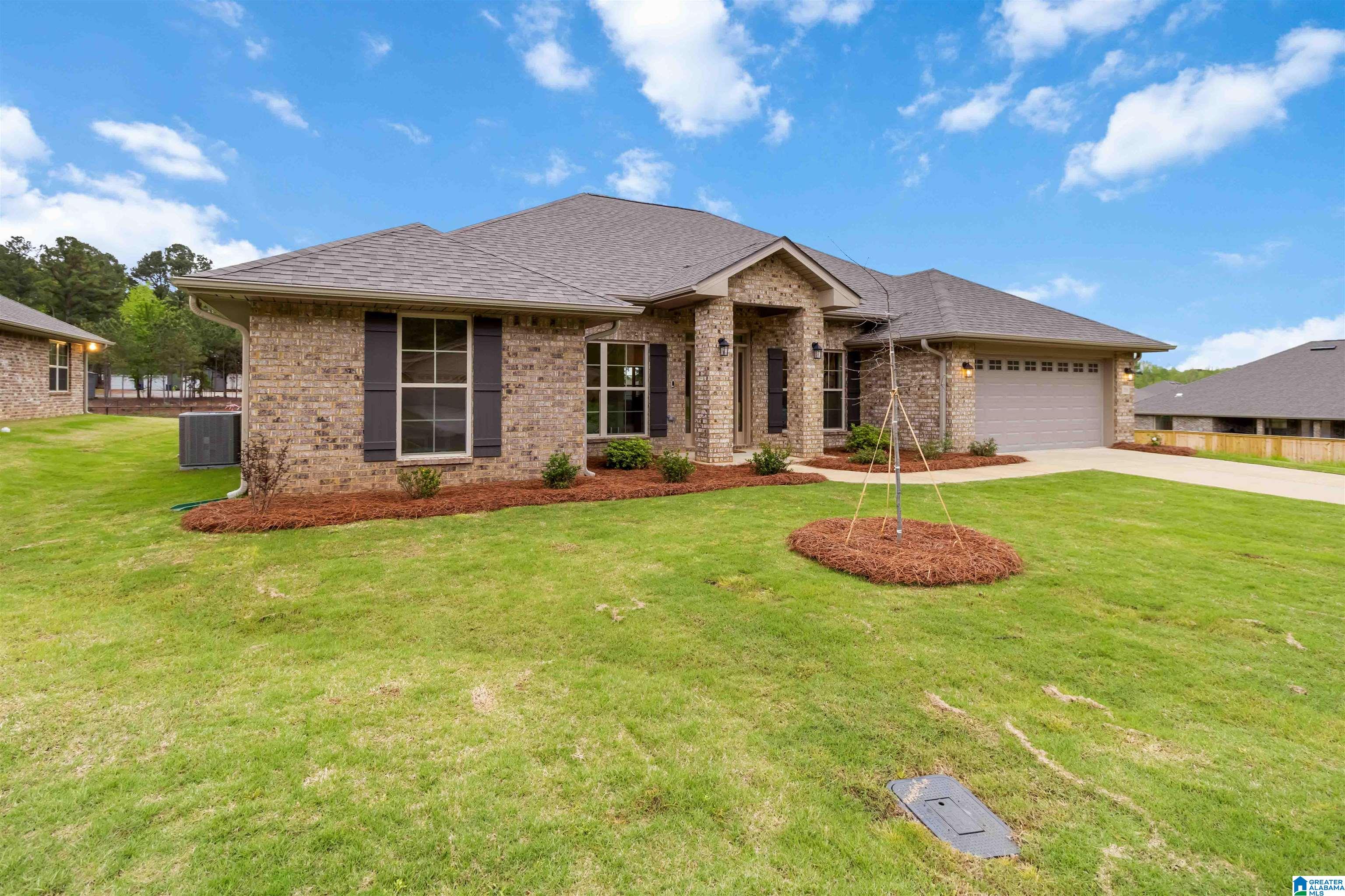405 Patrick Road, Alabaster, AL 35007 — photo 2