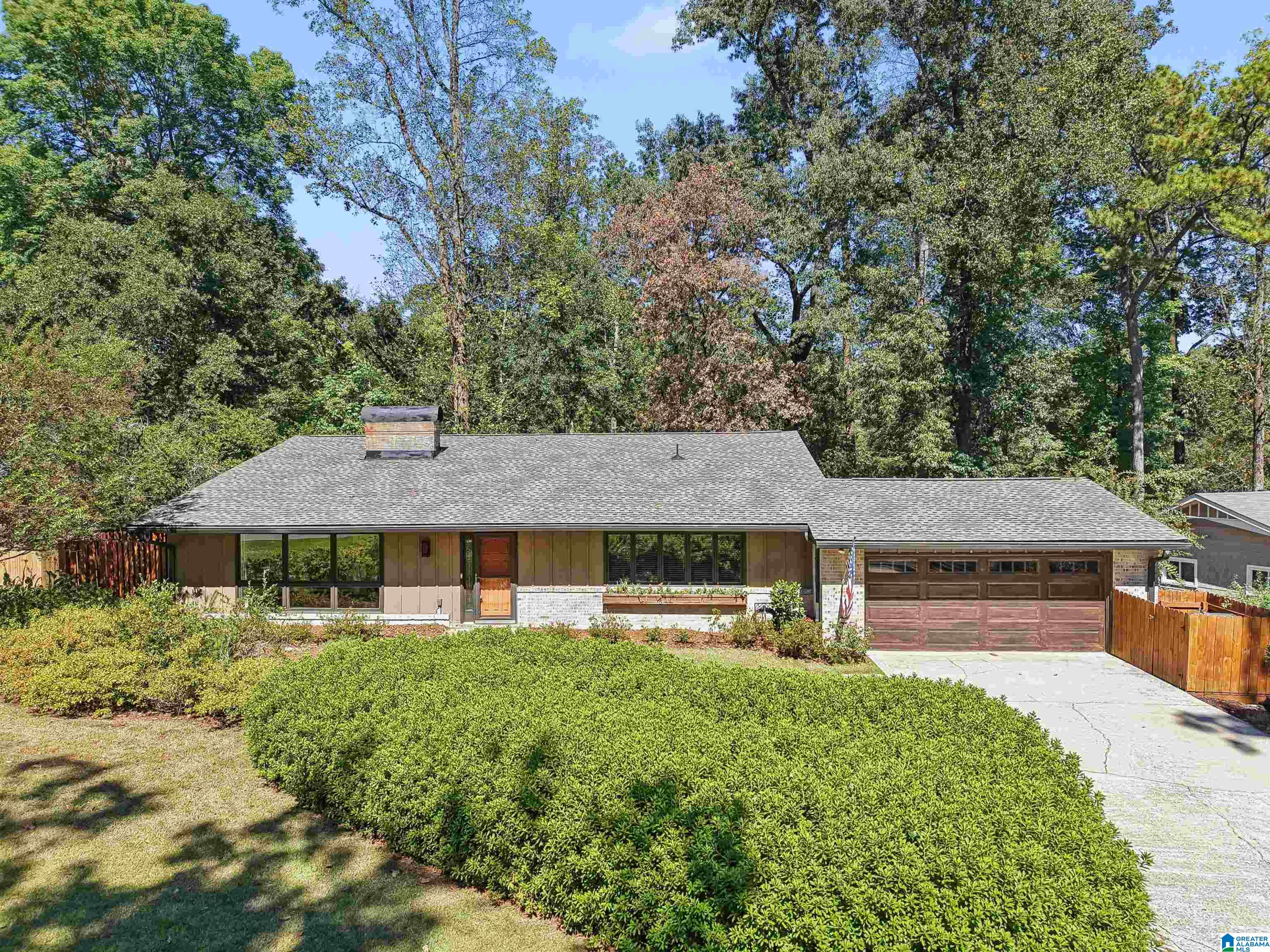 2992 Donita Court — photo