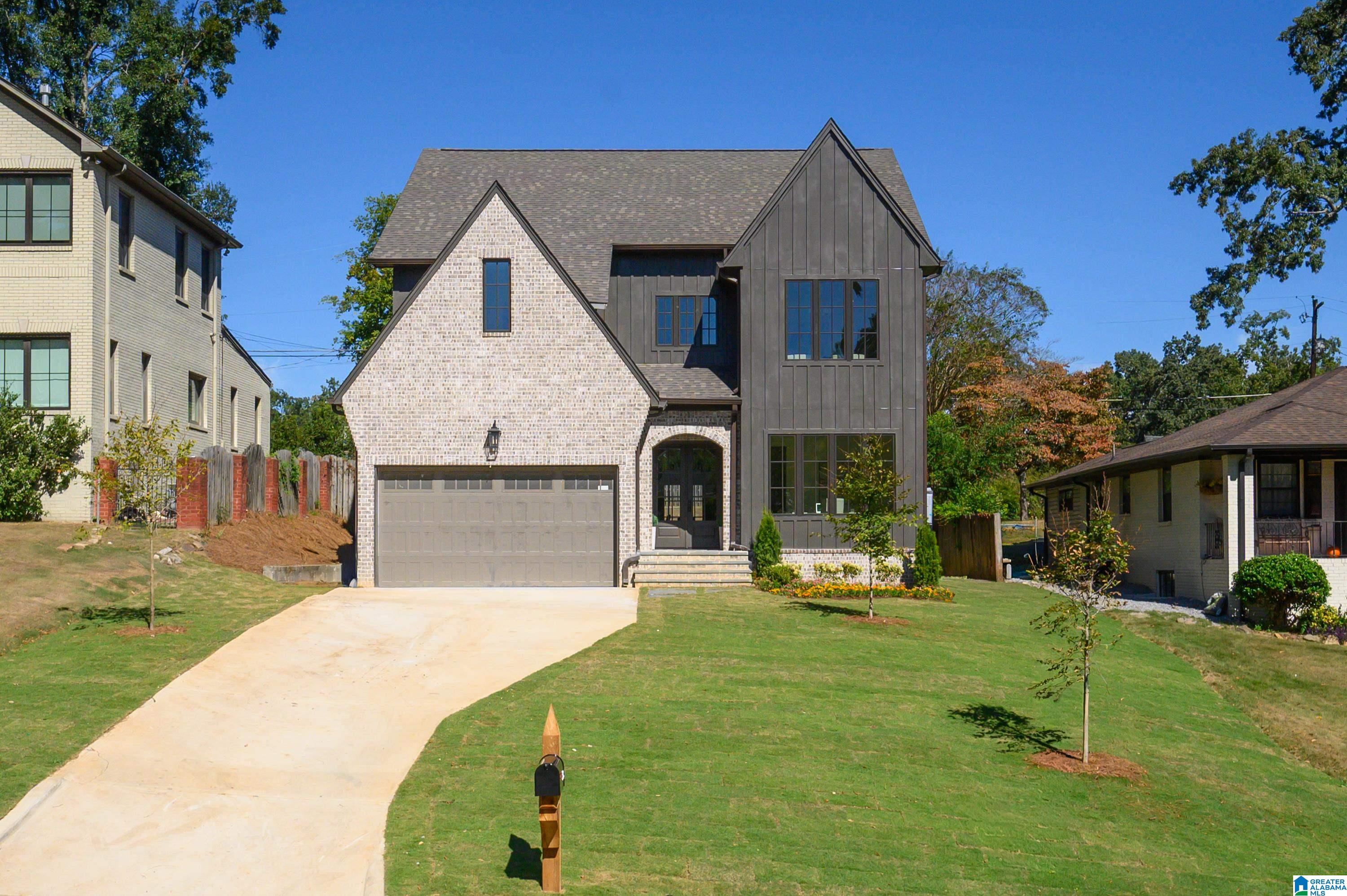 543 Durham Drive — photo