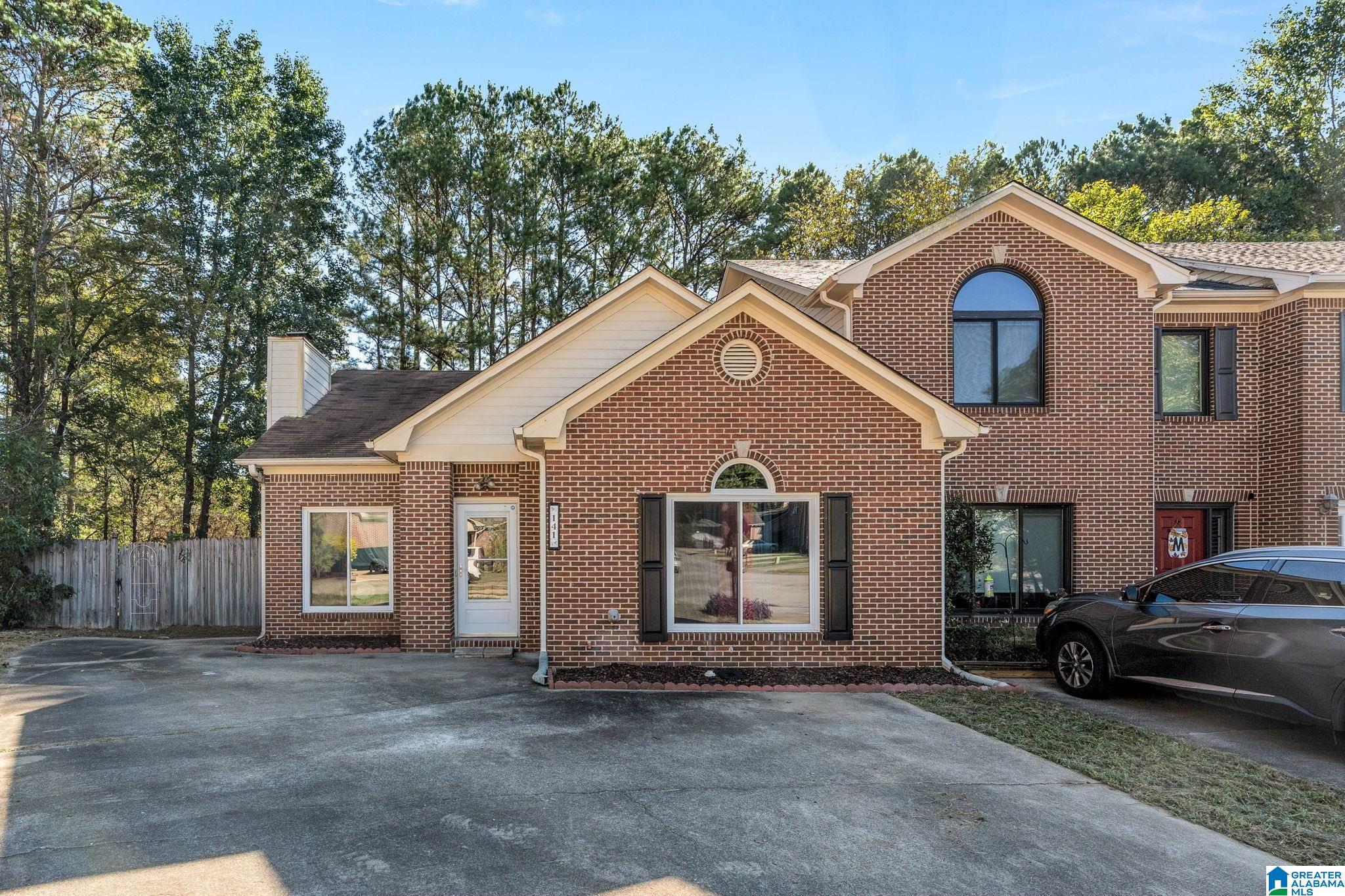 141 Timberleaf Circle — photo