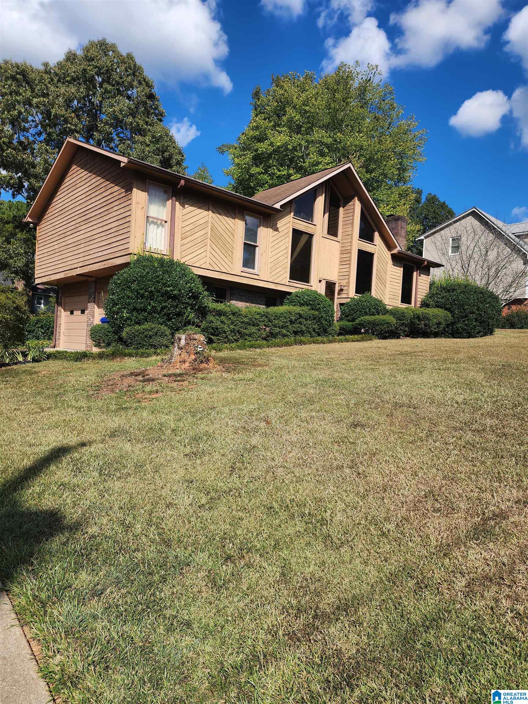 424 Yellowhammer Drive — photo