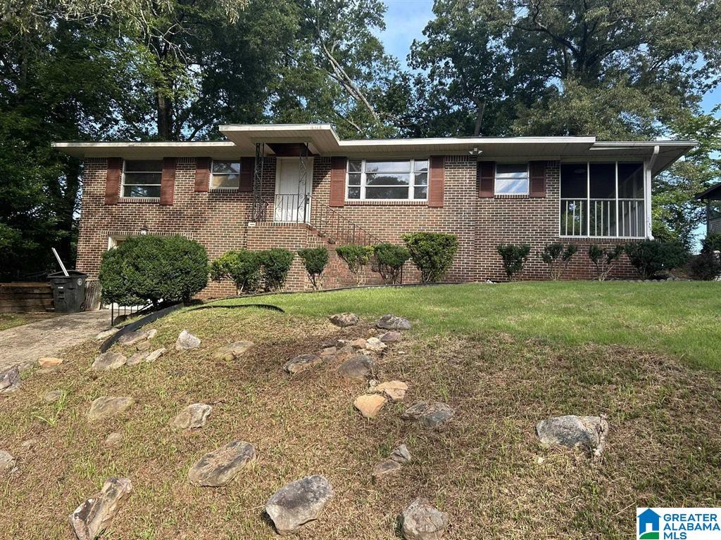 608 Gurley Cr — photo