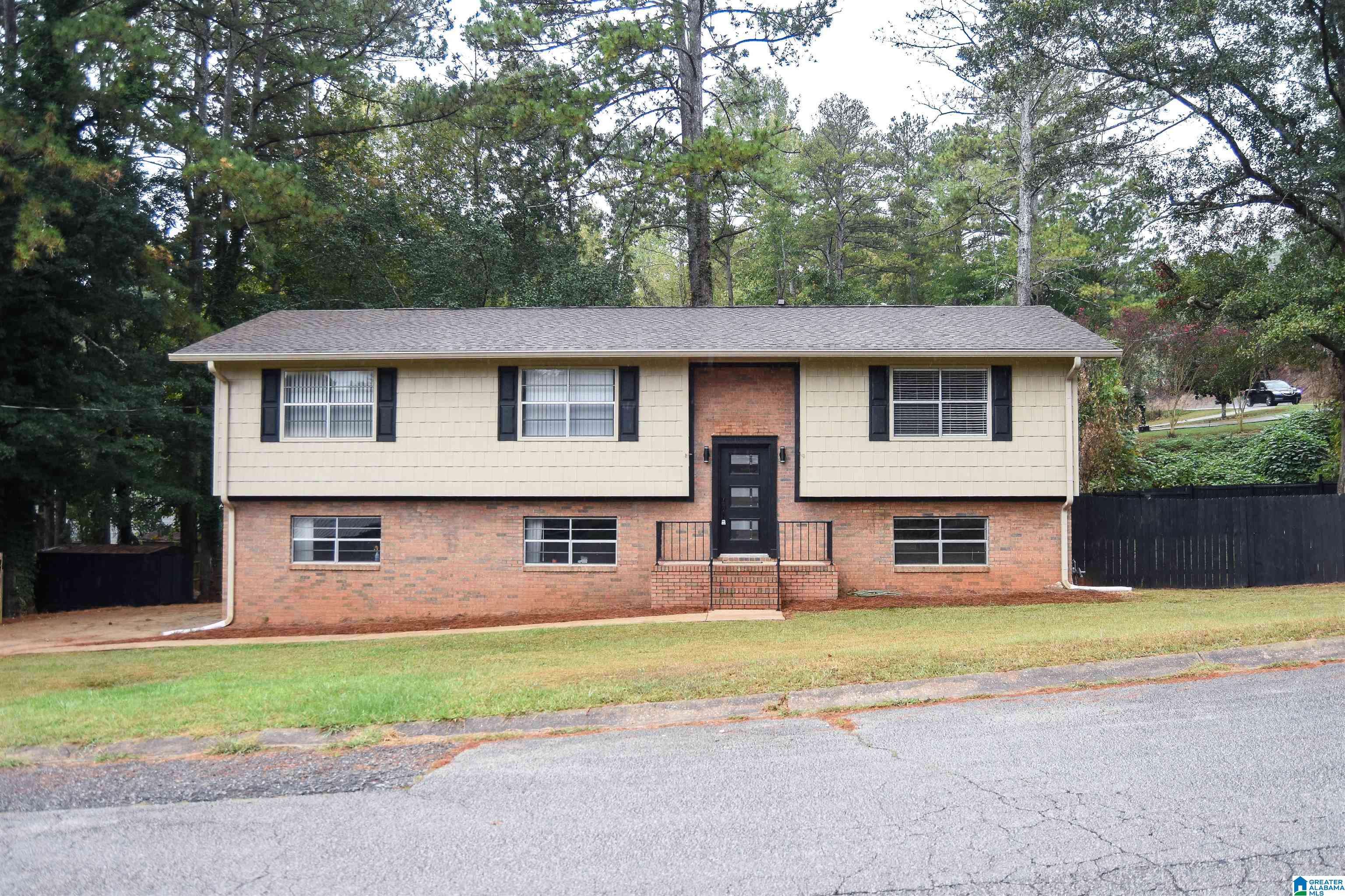 800 Pecanwood Drive — photo