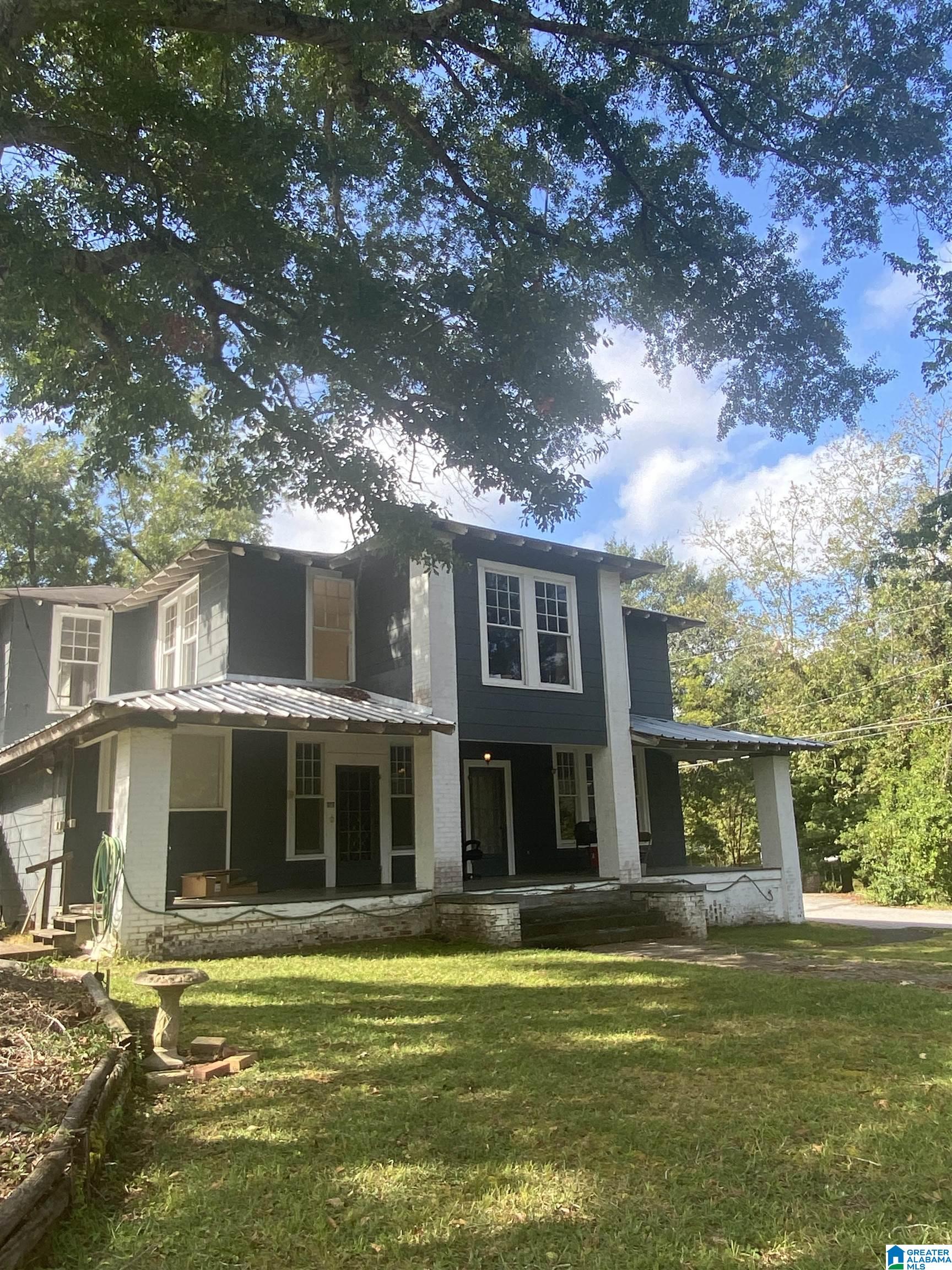 1422 Walnut Street — photo