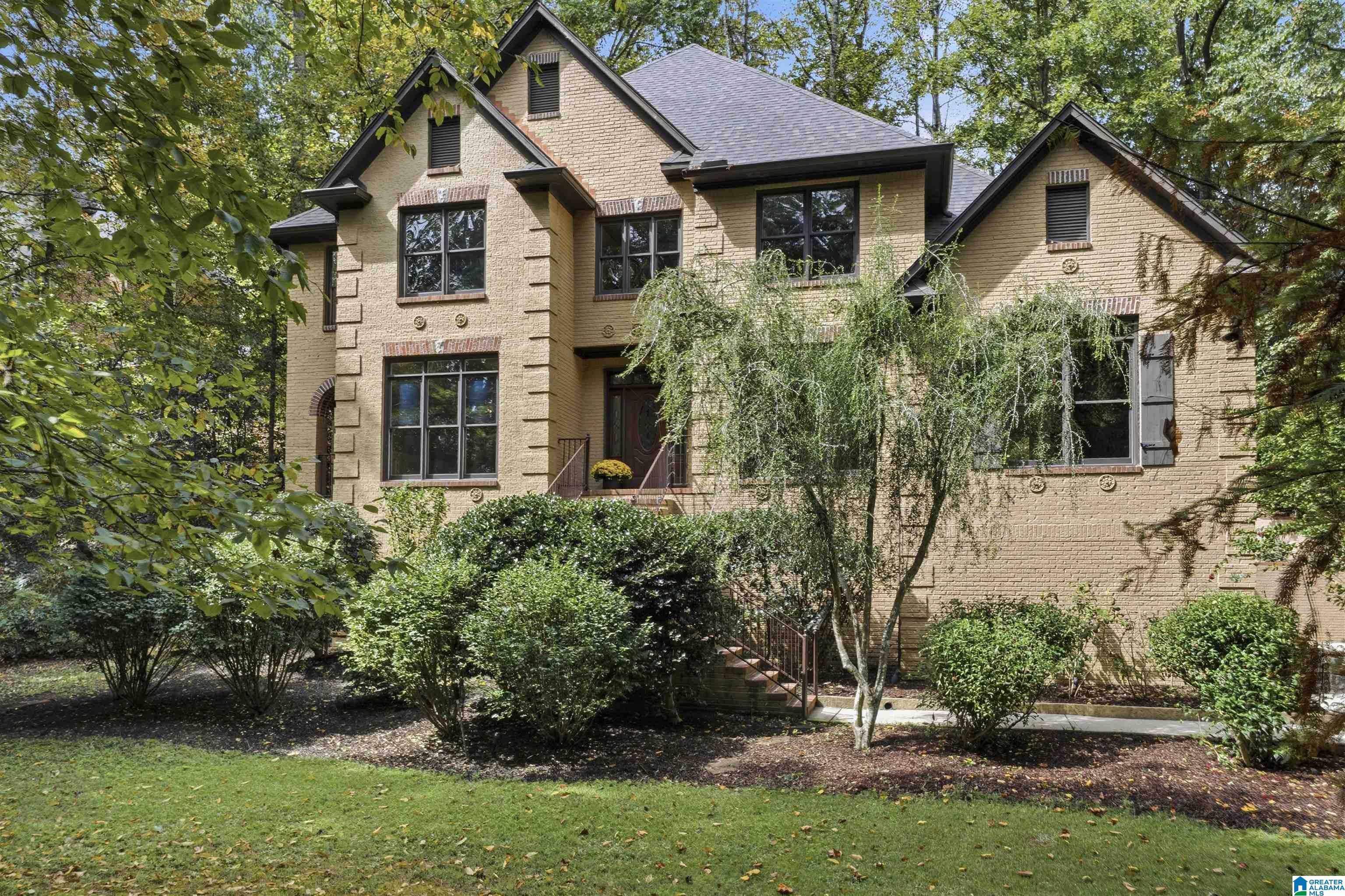1207 Lake Forest Circle — photo