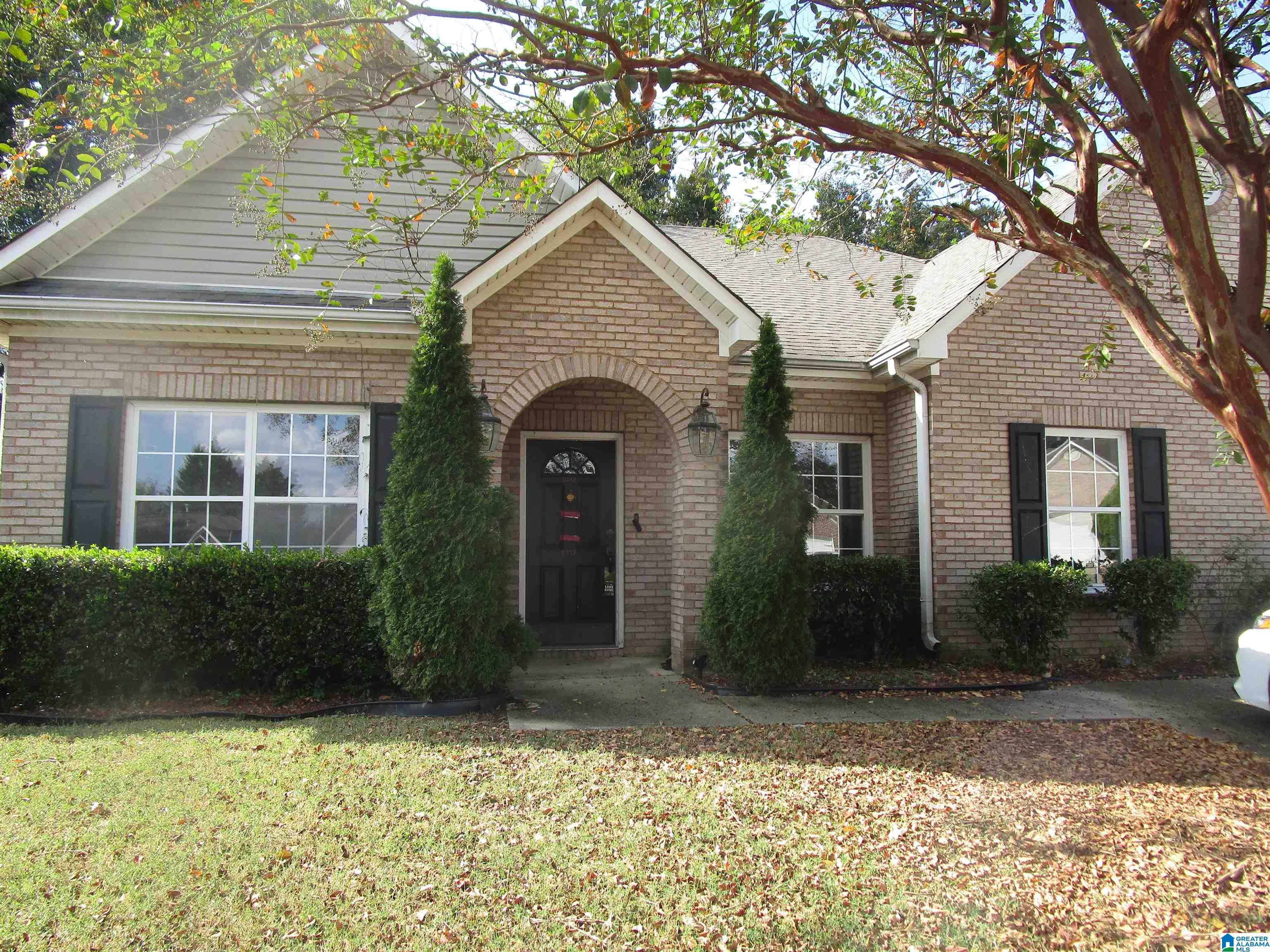 5112 Cantebury Court — photo