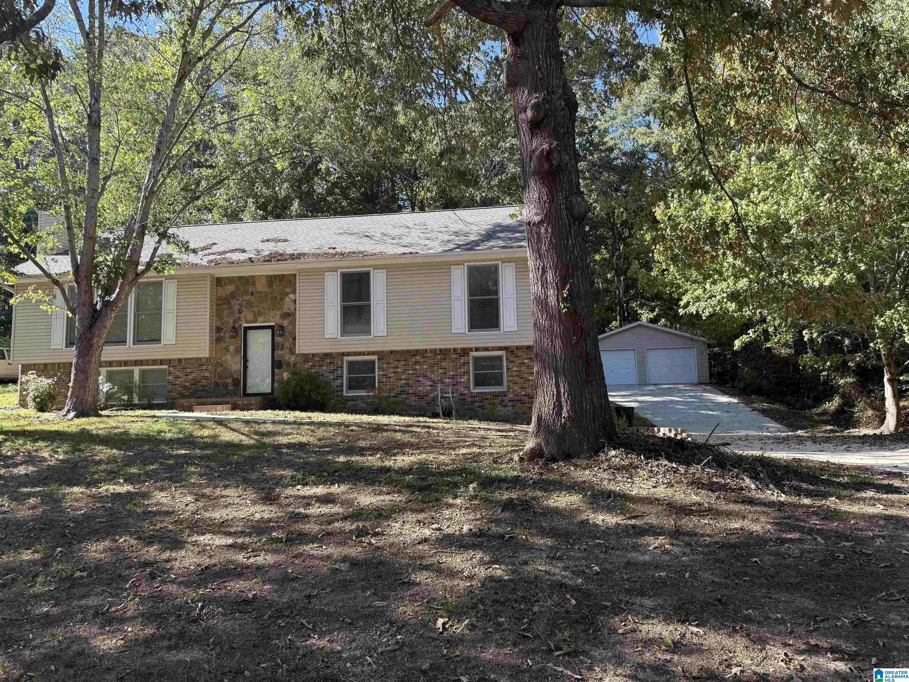 2348 Chandabrook Drive — photo