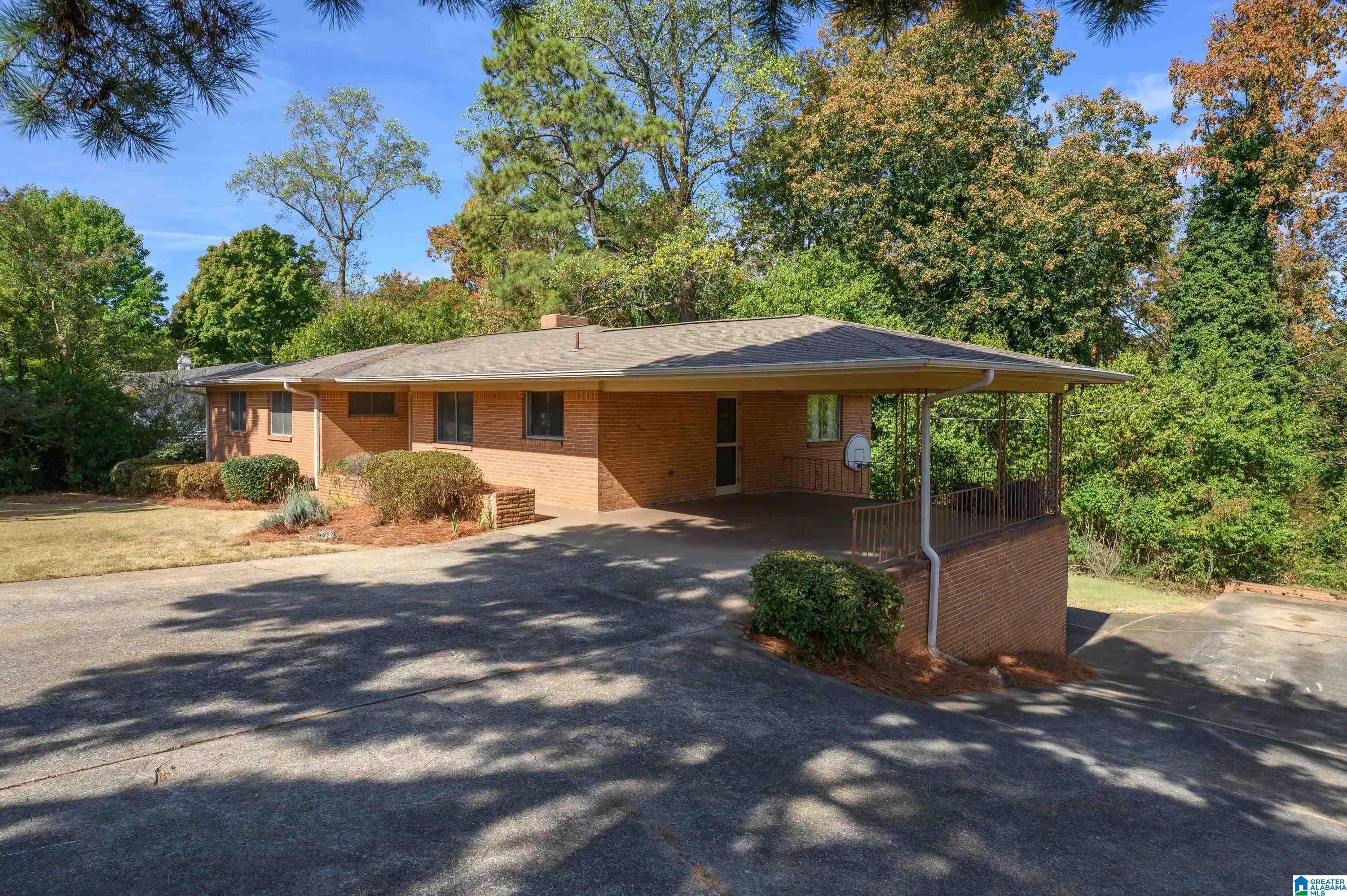 1808 Indian Hill Road — photo