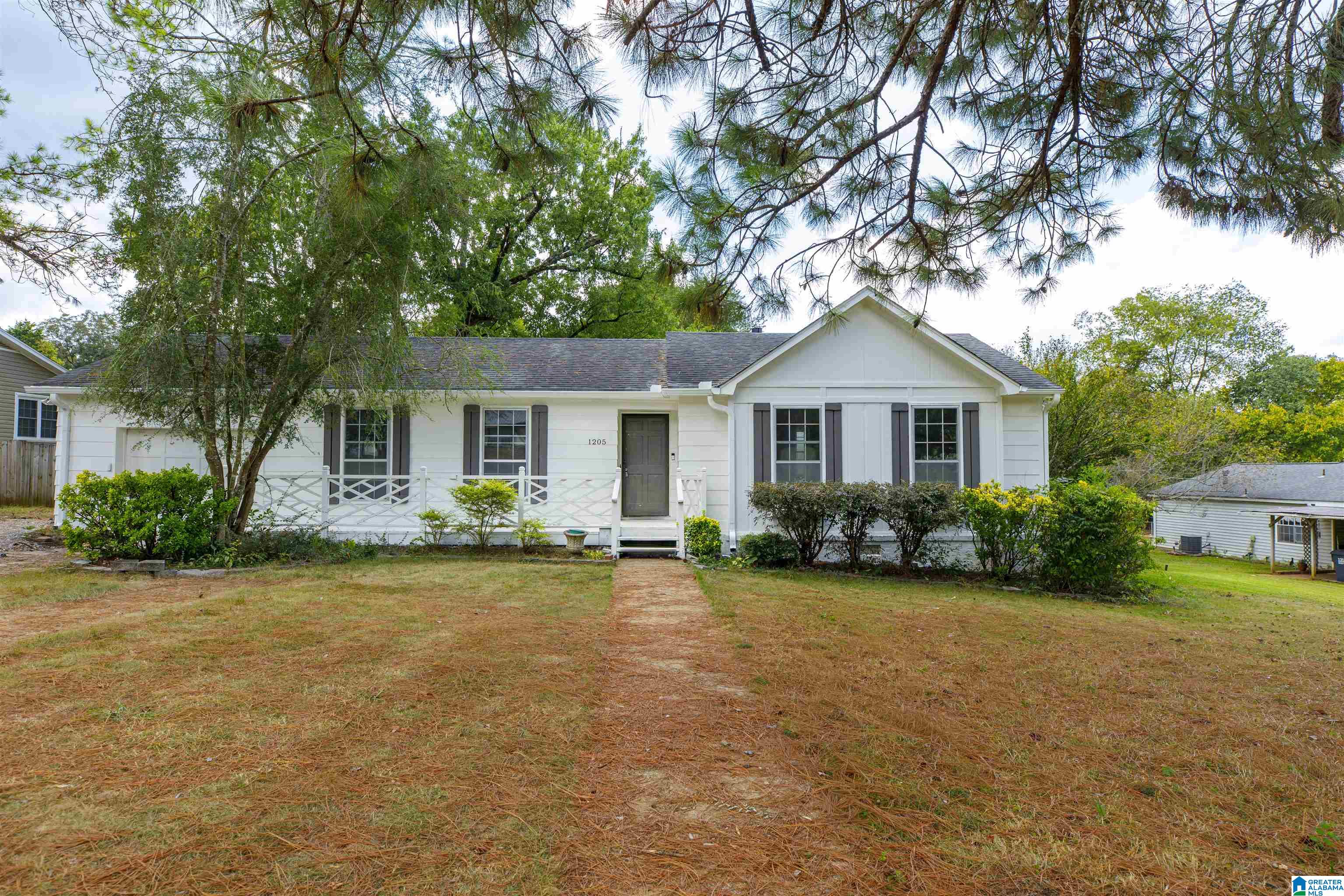 1205 Maitland Road — photo